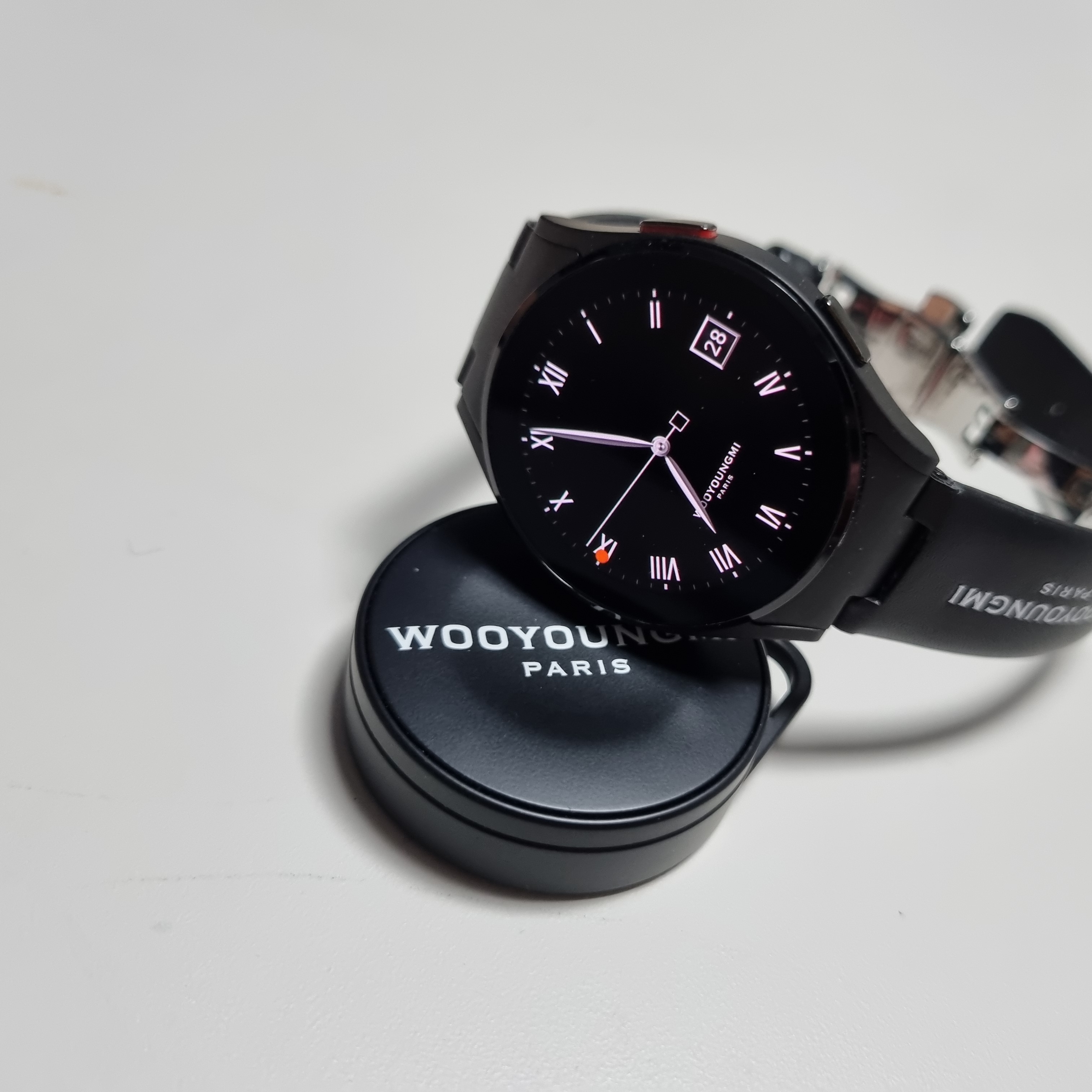Samsung Galaxy Watch4 40mm Wooyoungmi Edition (Korean Ver.) 착용 스타일 - 5