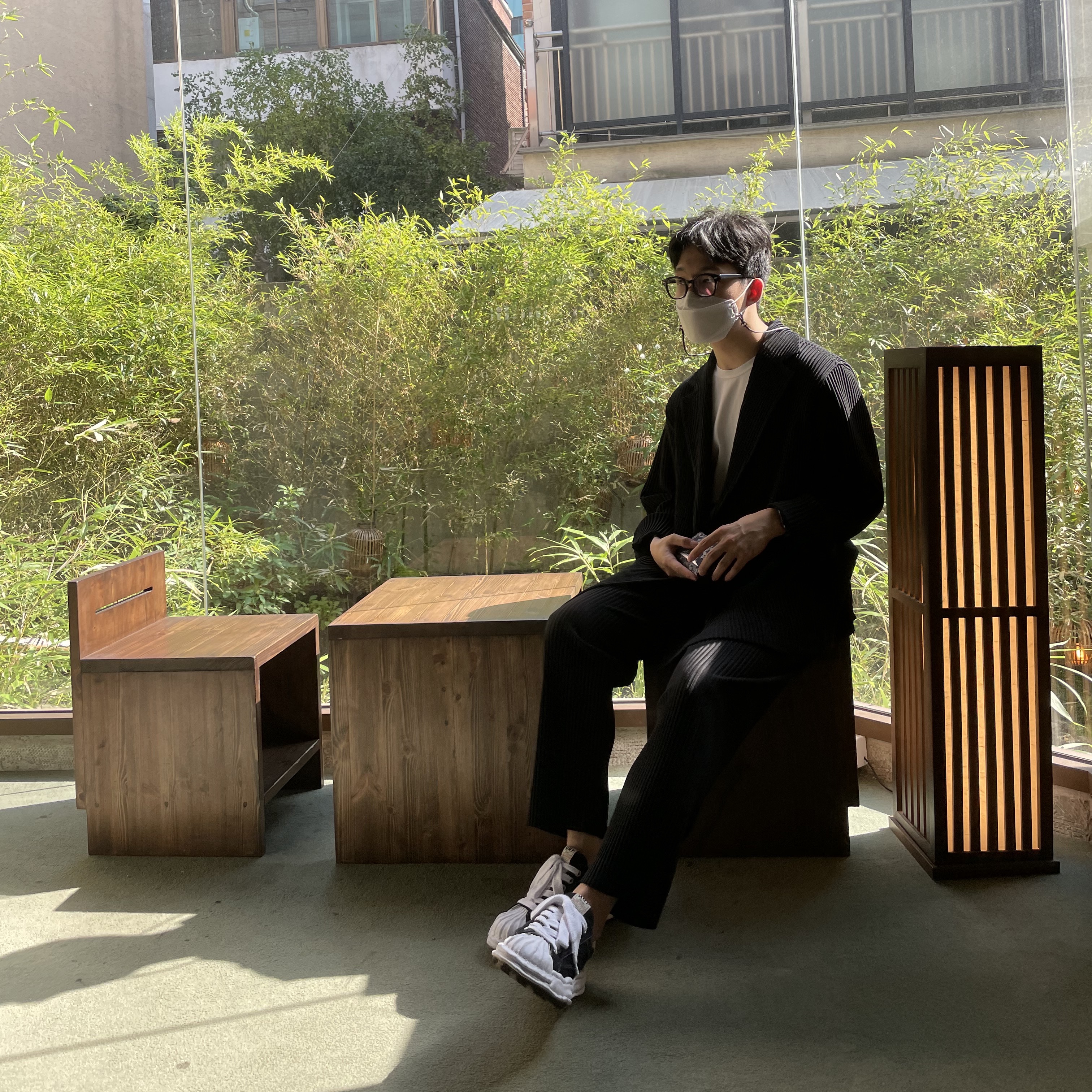 Maison Mihara Yasuhiro Blakey OG Sole Canvas Low-top Sneakers Black 착용 스타일