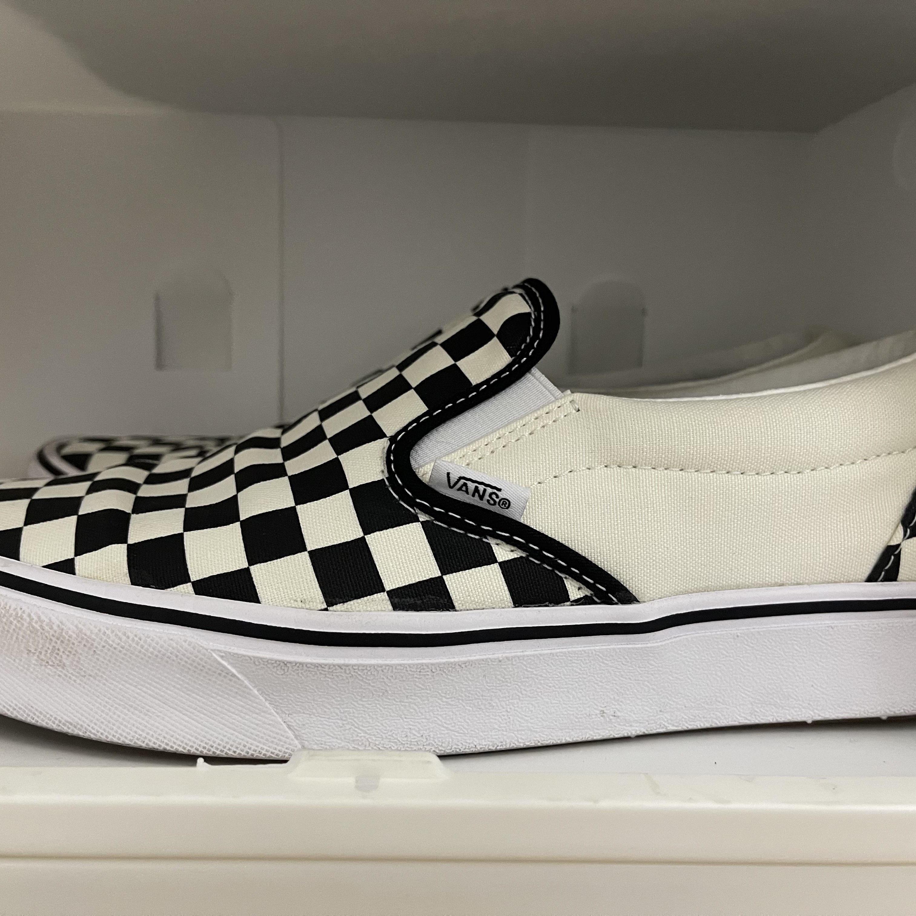 Vans Slip-On ComfyCush Checkerboard 착용 스타일