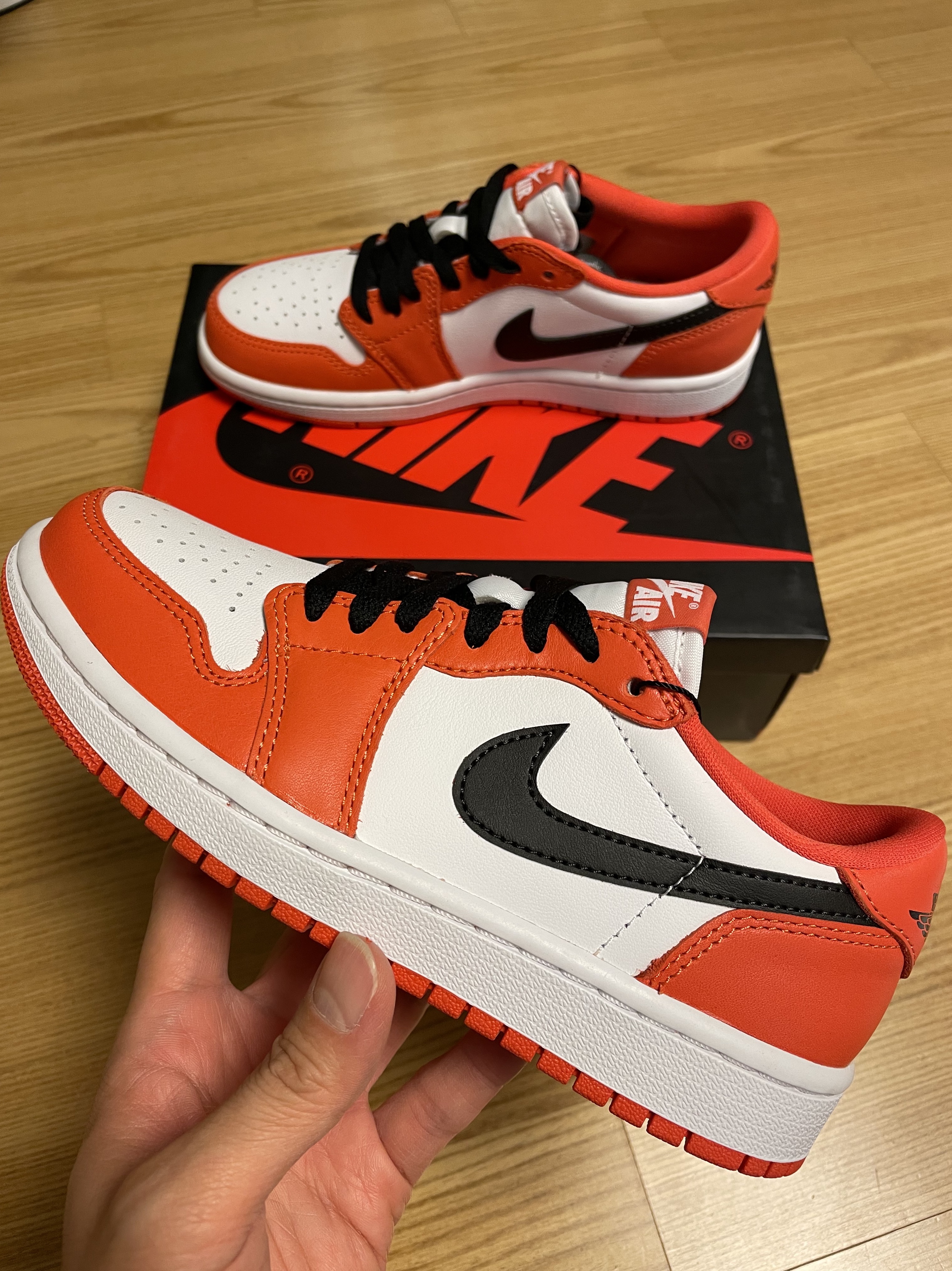(W) Jordan 1 Low OG Starfish 착용 스타일 - 1