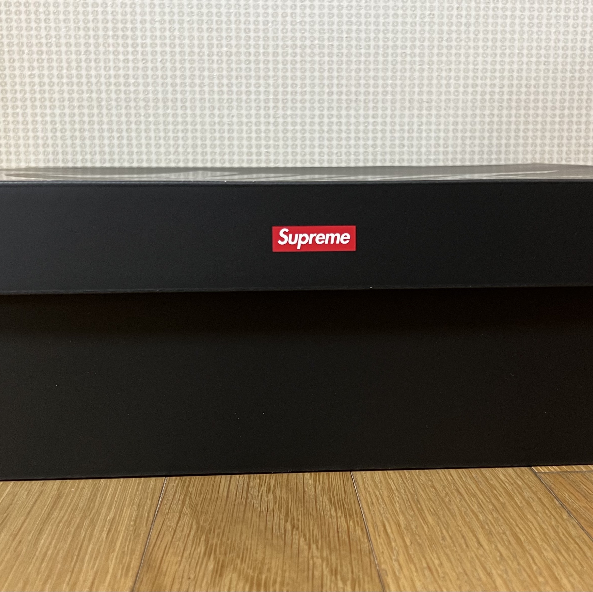 Nike x Supreme Air Force 1 Low White 착용 스타일 - 3
