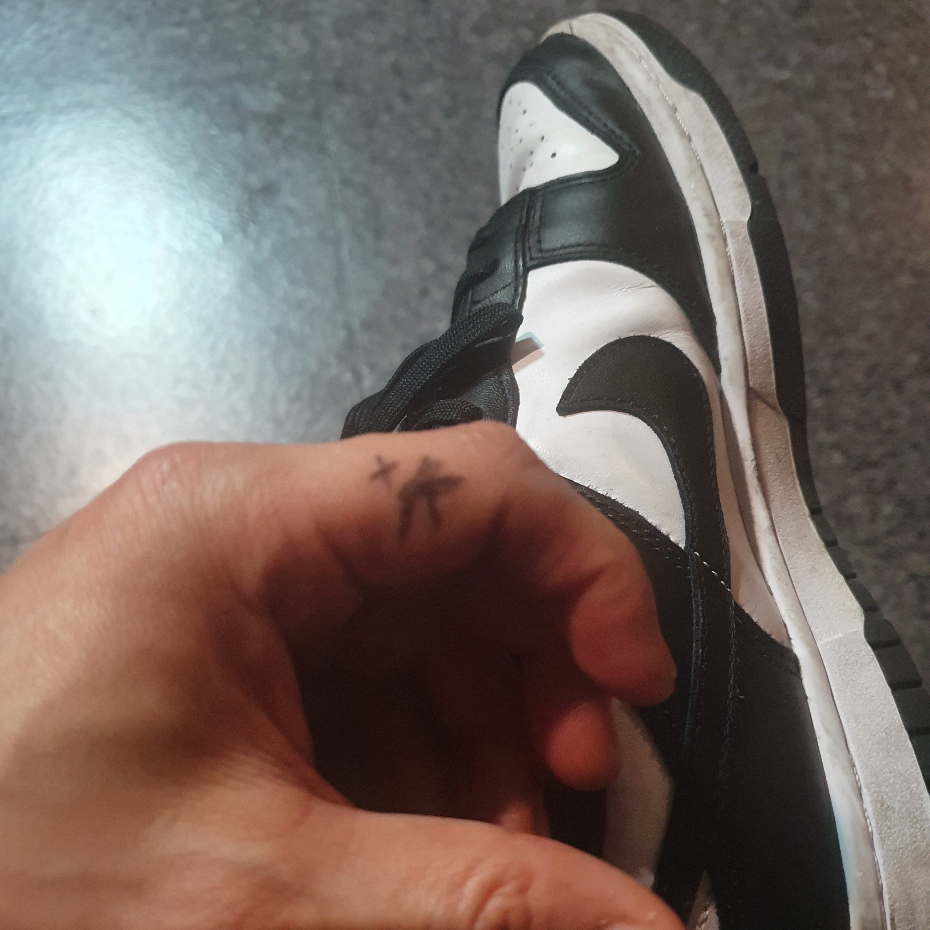 Nike Dunk Low Retro Black 착용 스타일 - 1