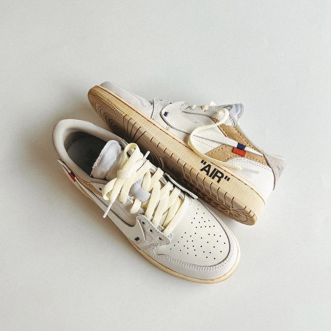 Jordan 1 Low OG Neutral Grey 착용 스타일 - 1