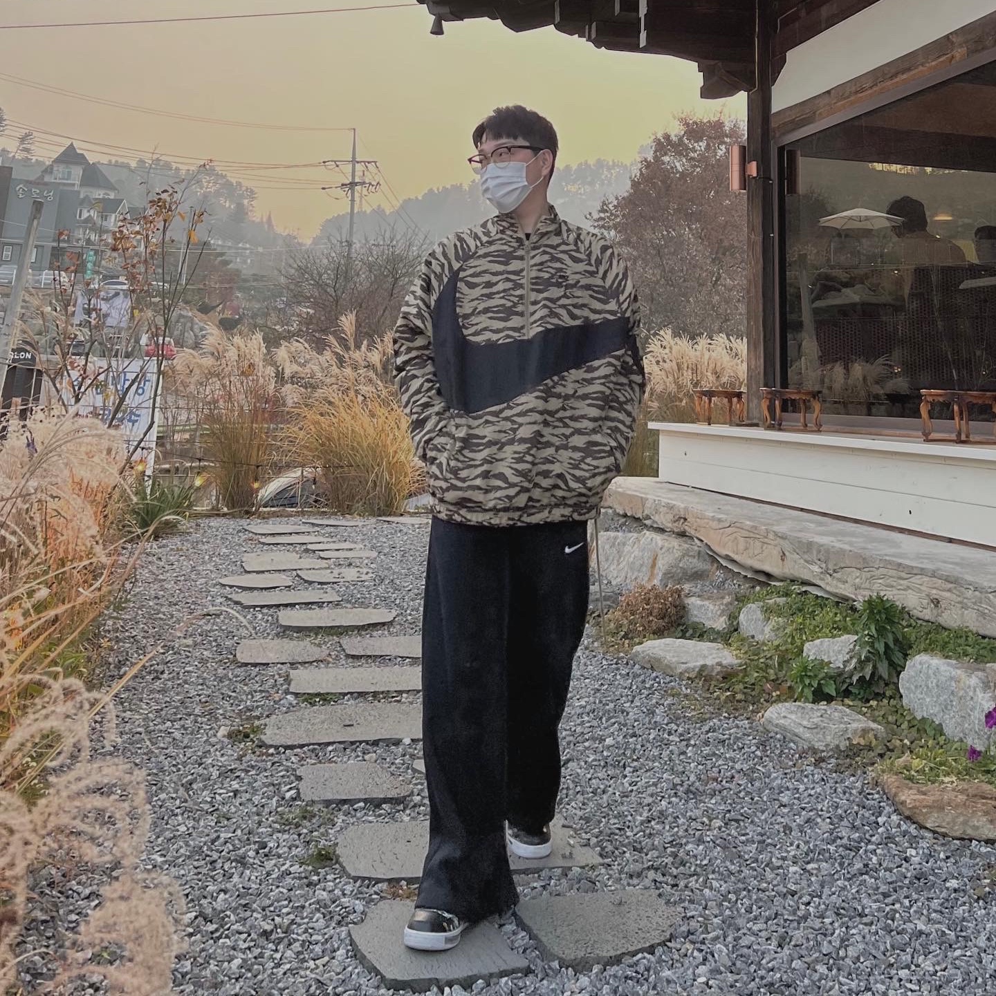 Nike x Peaceminusone Air Force 1 Low Para-Noise 착용 스타일 - 2