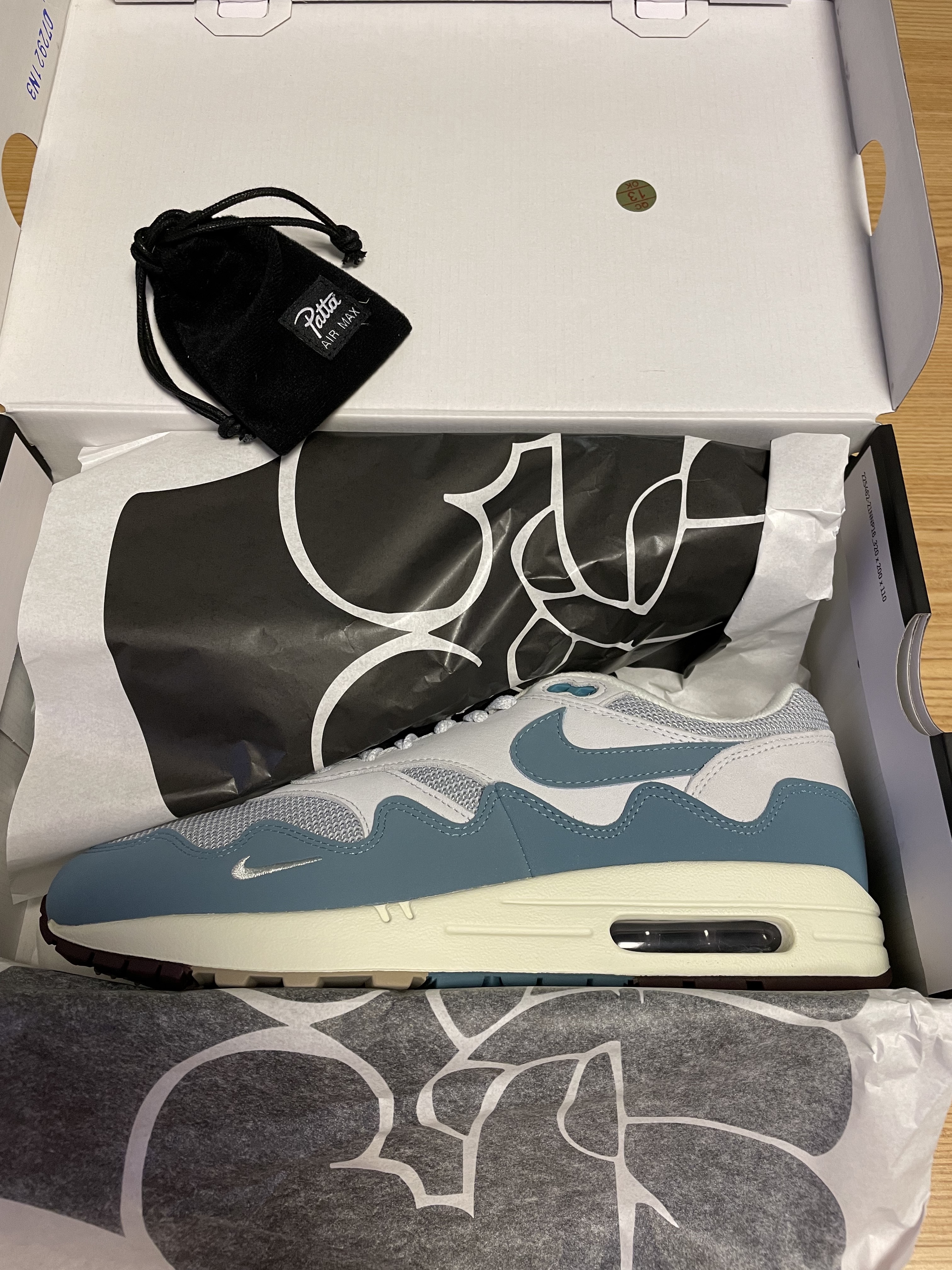 Nike x Patta Air Max 1 Noise Aqua 착용 스타일 - 2
