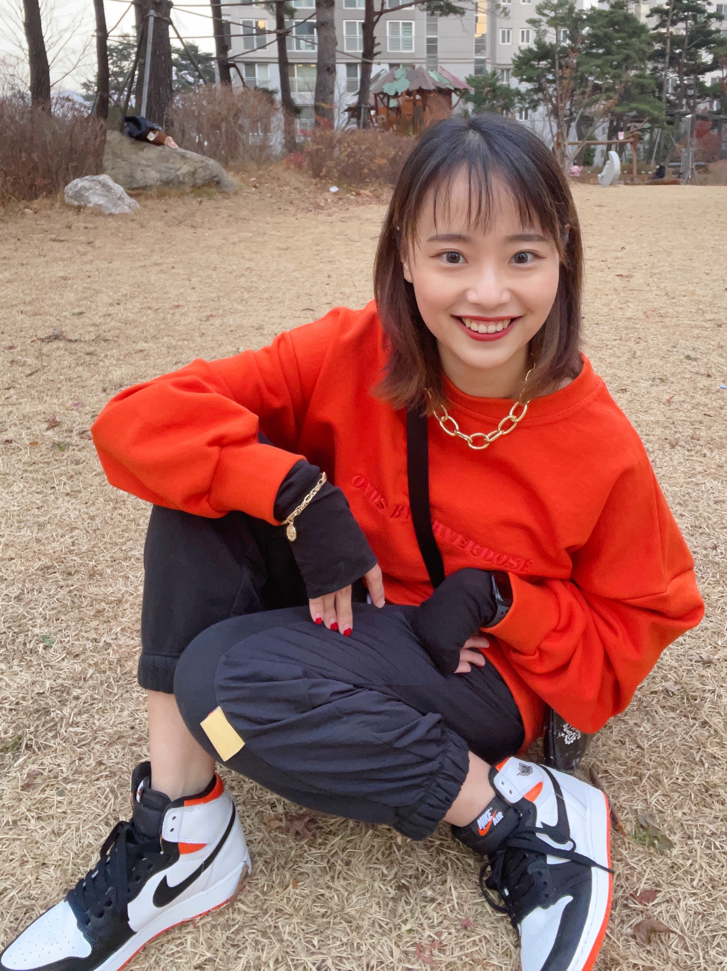 Jordan 1 Retro High OG Electro Orange, (GS) Jordan 1 Retro High OG Electro Orange 착용 스타일 - 2