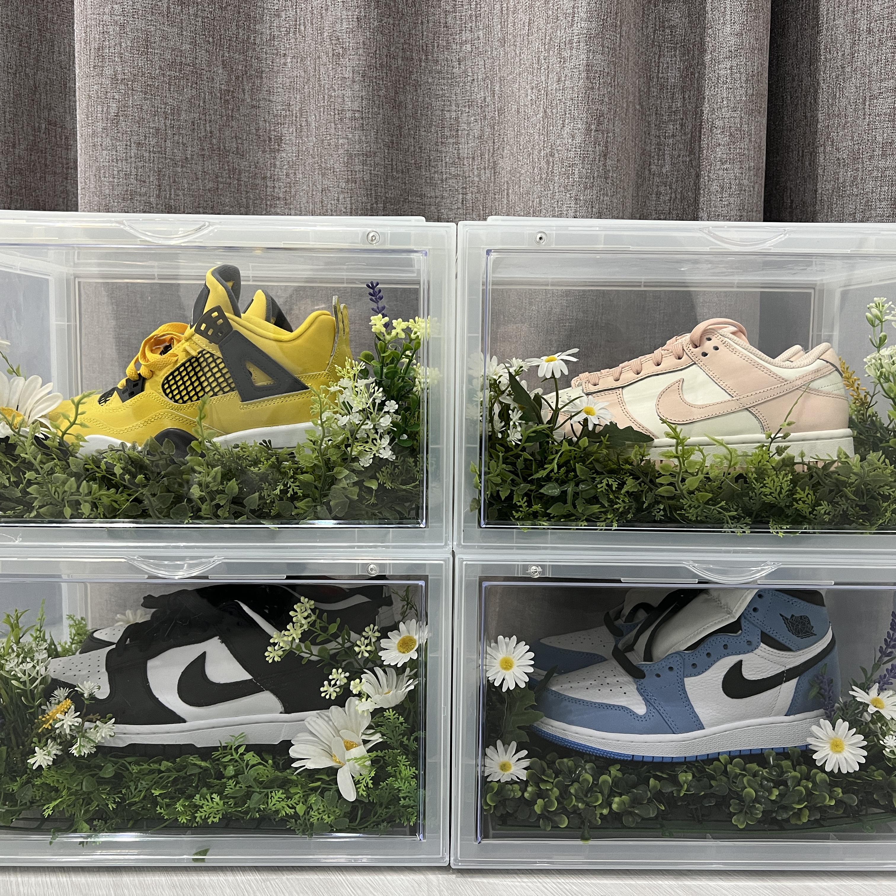 Jordan 4 Retro Tour Yellow, Jordan 1 Retro High OG University Blue 착용 스타일