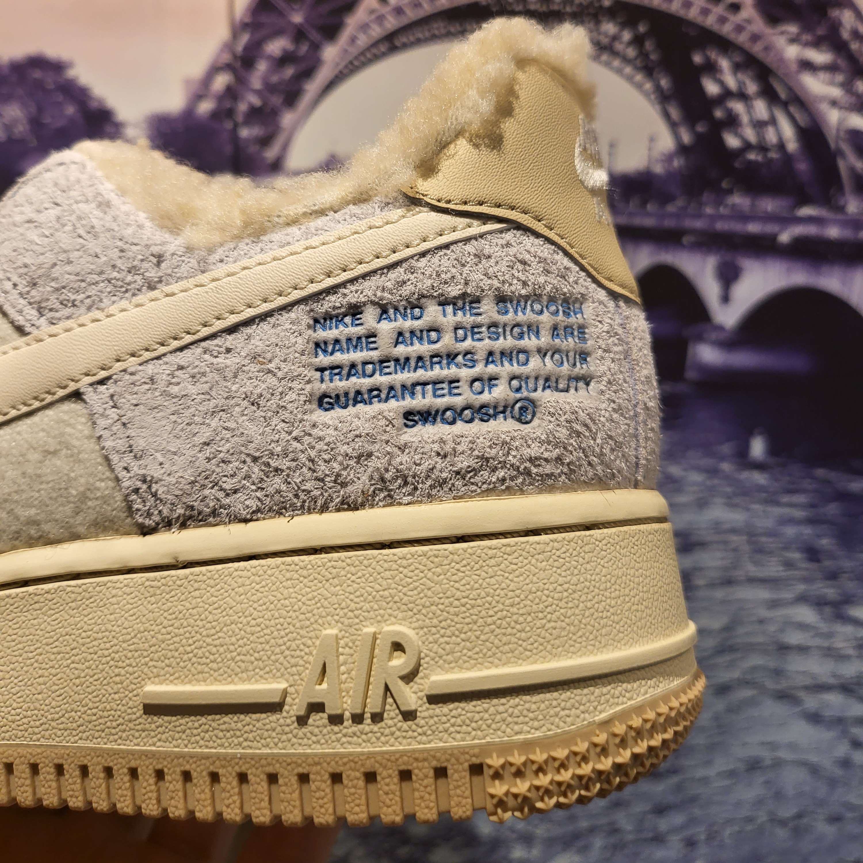 (W) Nike Air Force 1 '07 LV8 Photon Dust Cashmere 착용 스타일 - 4
