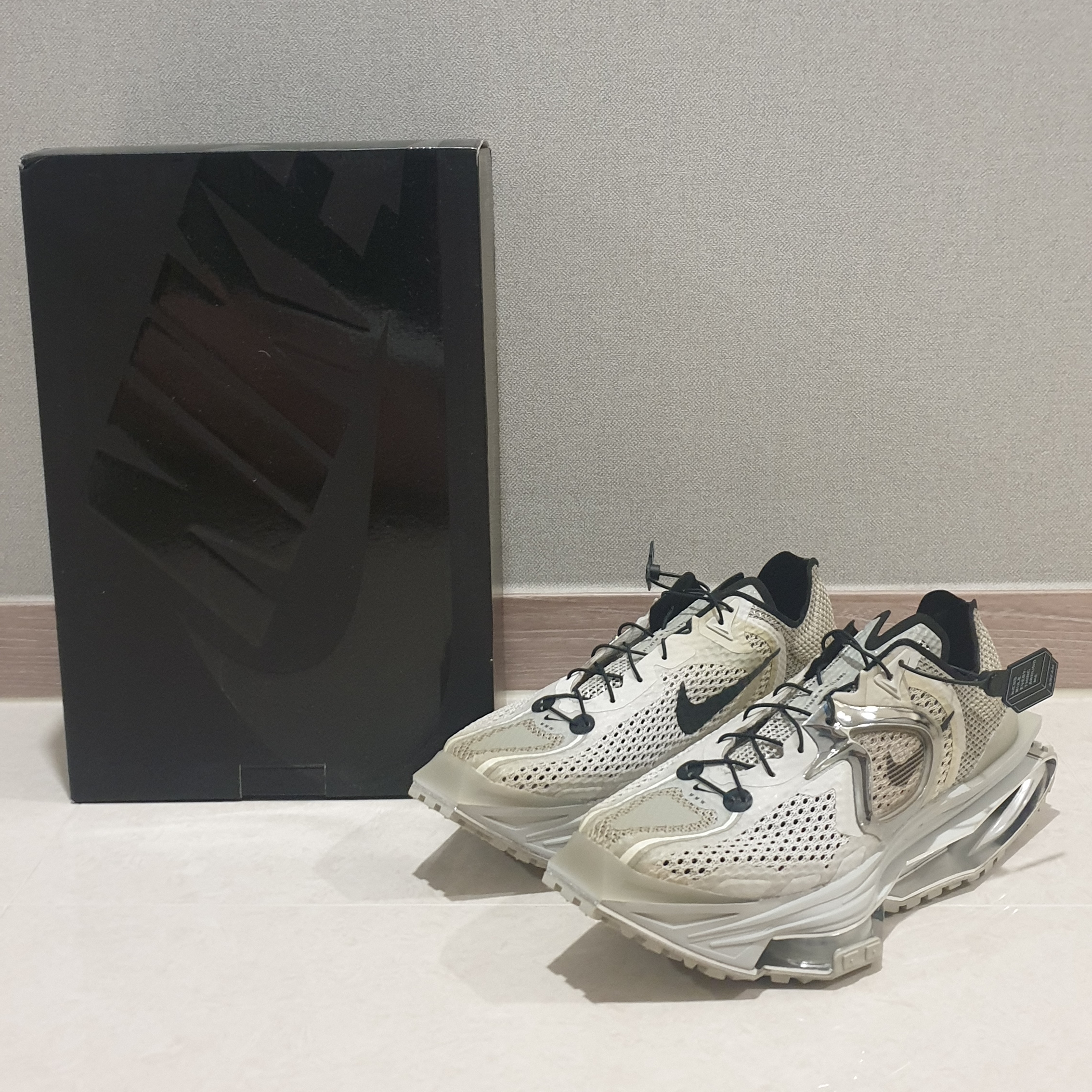 Nike x Matthew M Williams Zoom 004 Stone 착용 스타일