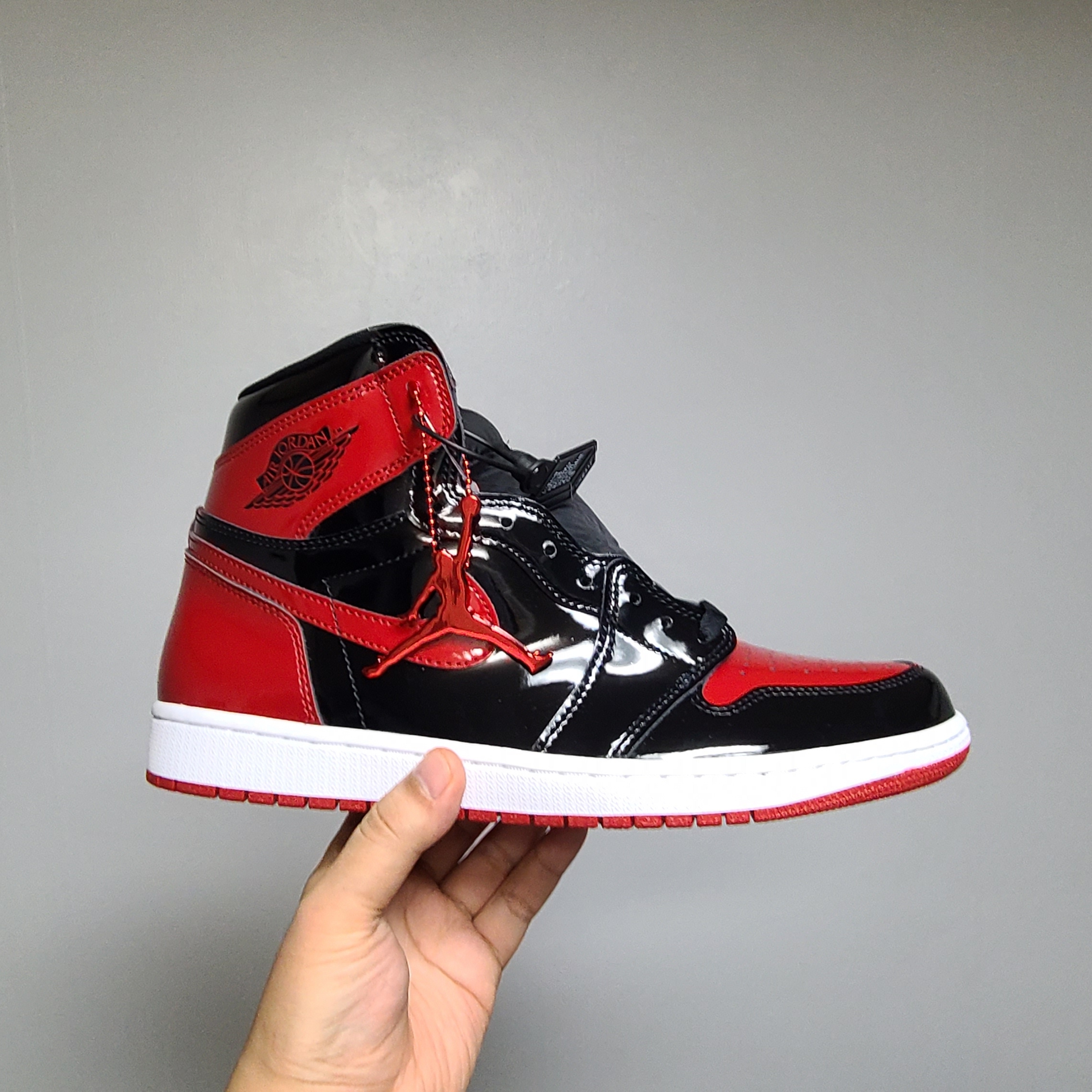 Jordan 1 Retro High OG Patent Bred 착용 스타일