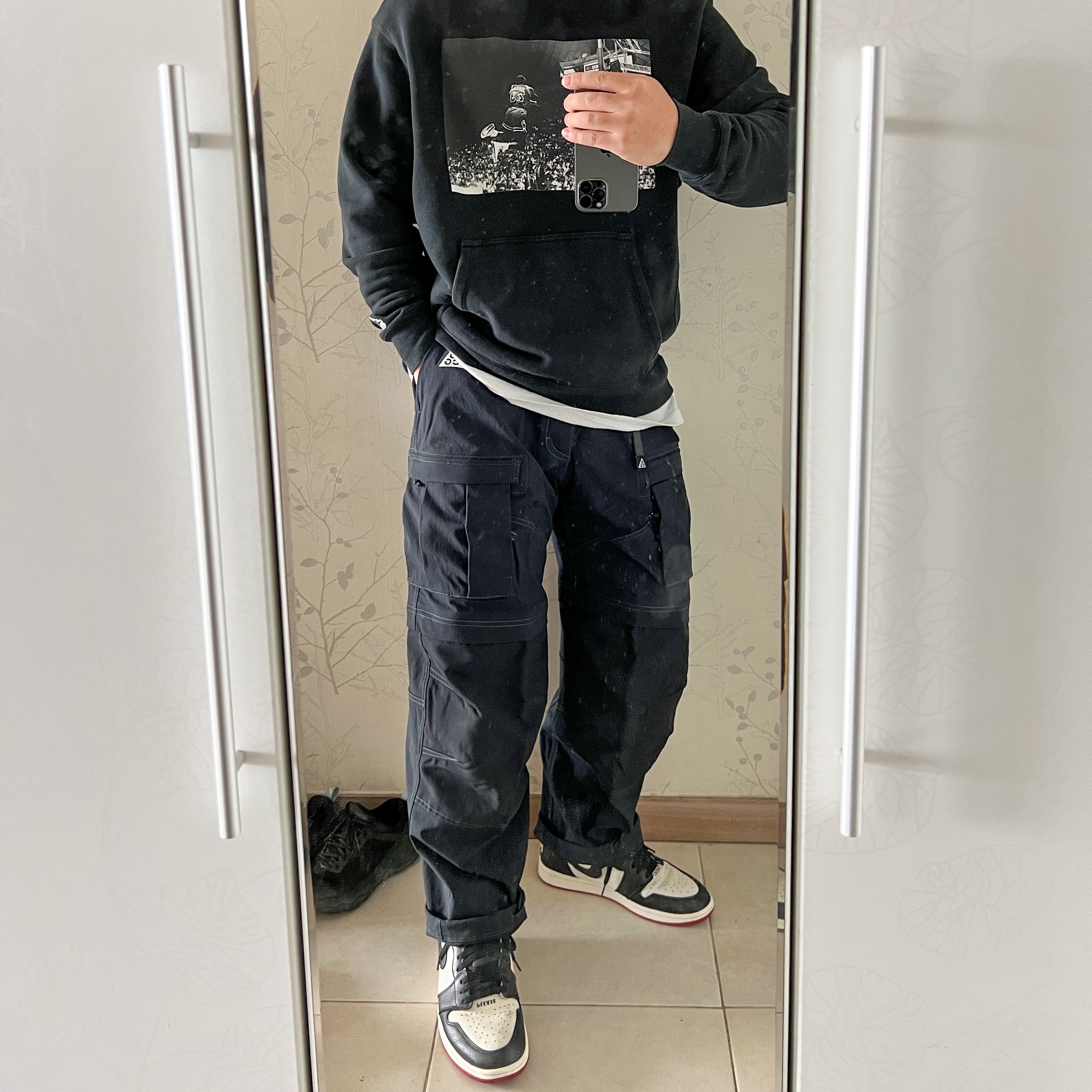Nike ACG Smith Summit Cargo Pants Black Summit White - Asia 착용 스타일 - 1