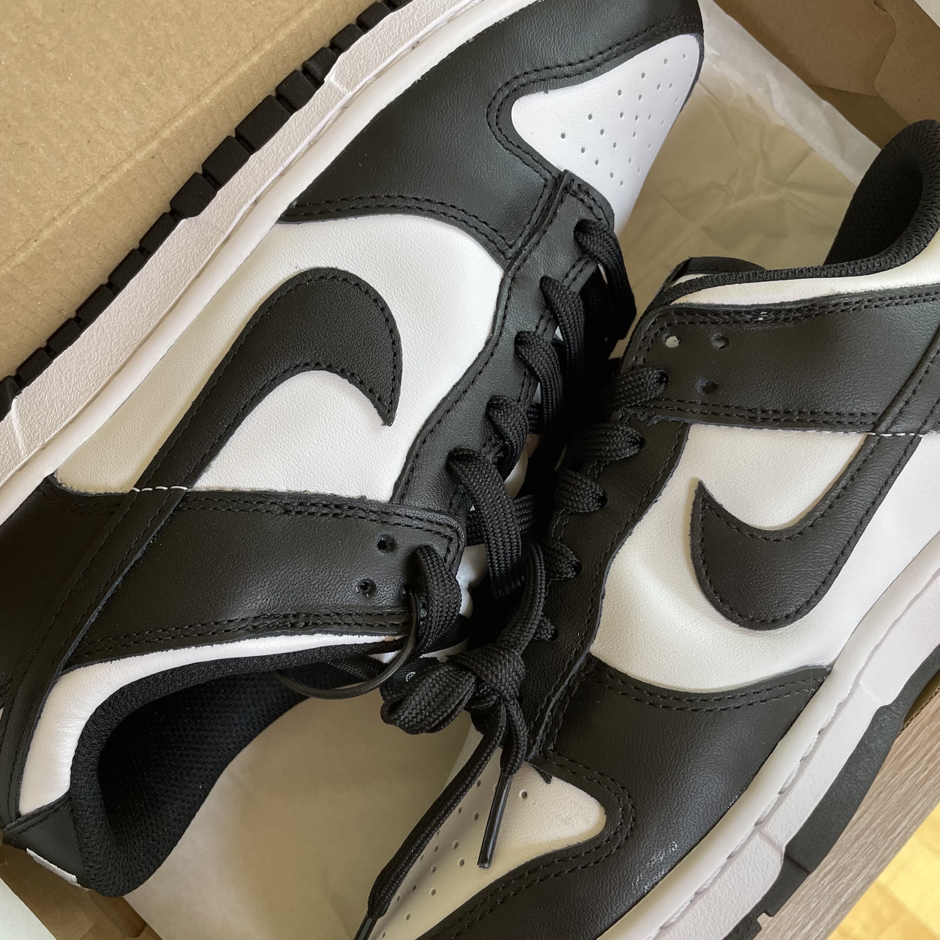 (W) Nike Dunk Low Black 착용 스타일