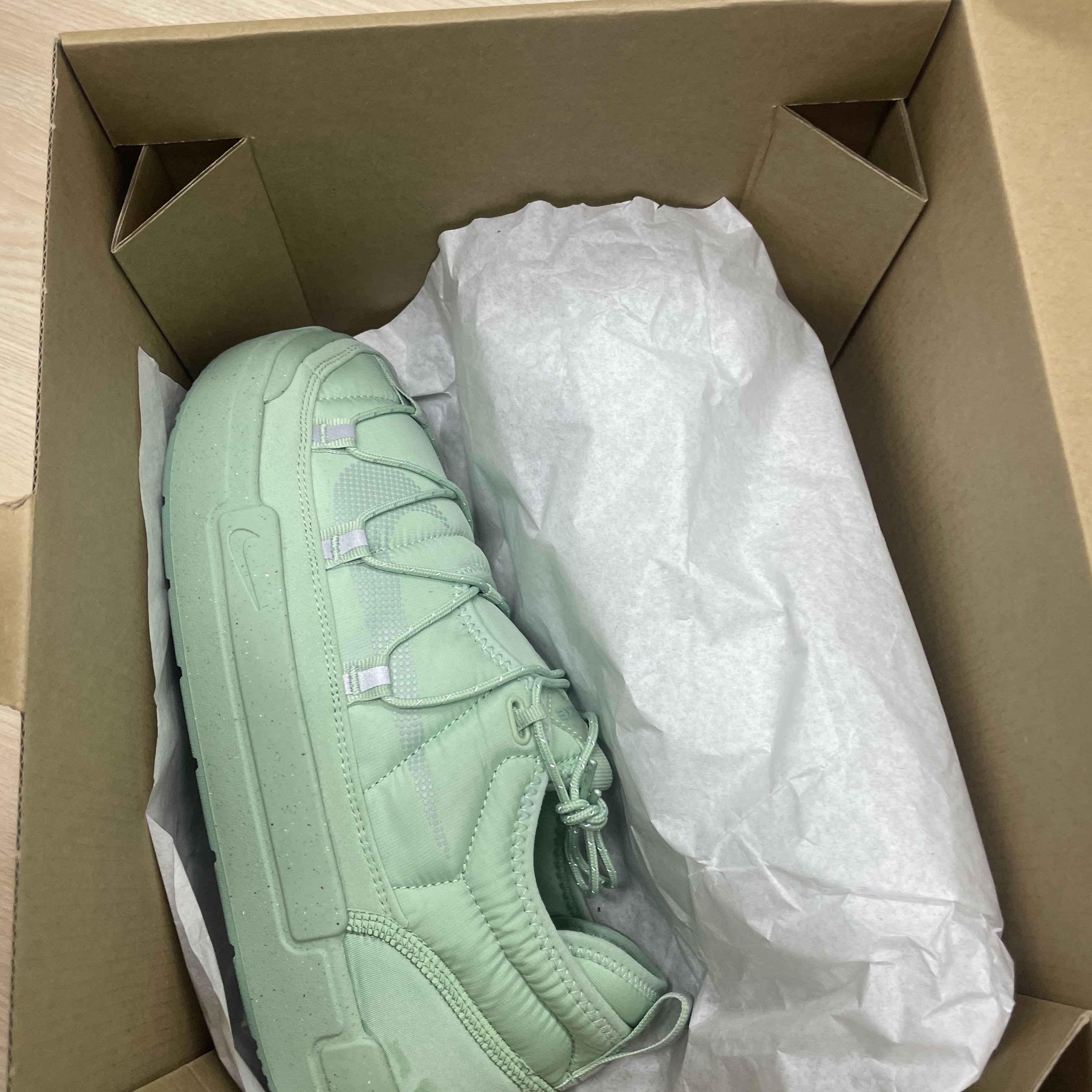 Nike Offline Pack Enamel Green 착용 스타일 - 1