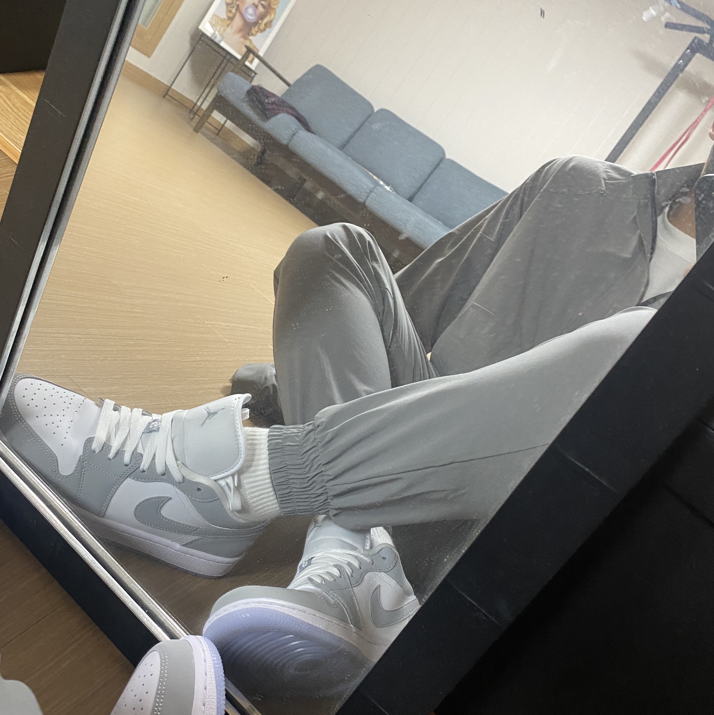 (W) Jordan 1 Low White Wolf Grey 착용 스타일