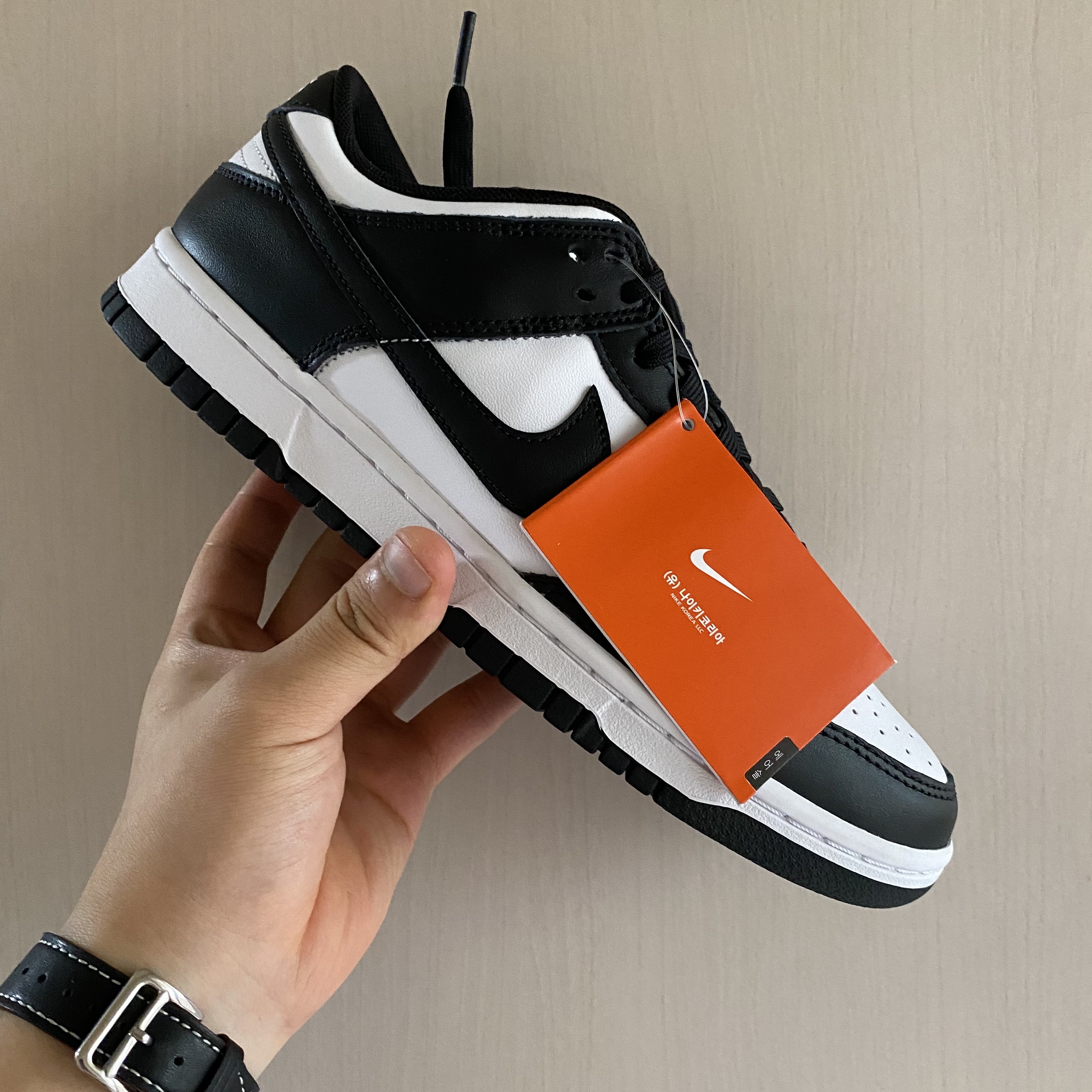 Nike Dunk Low Retro Black 착용 스타일