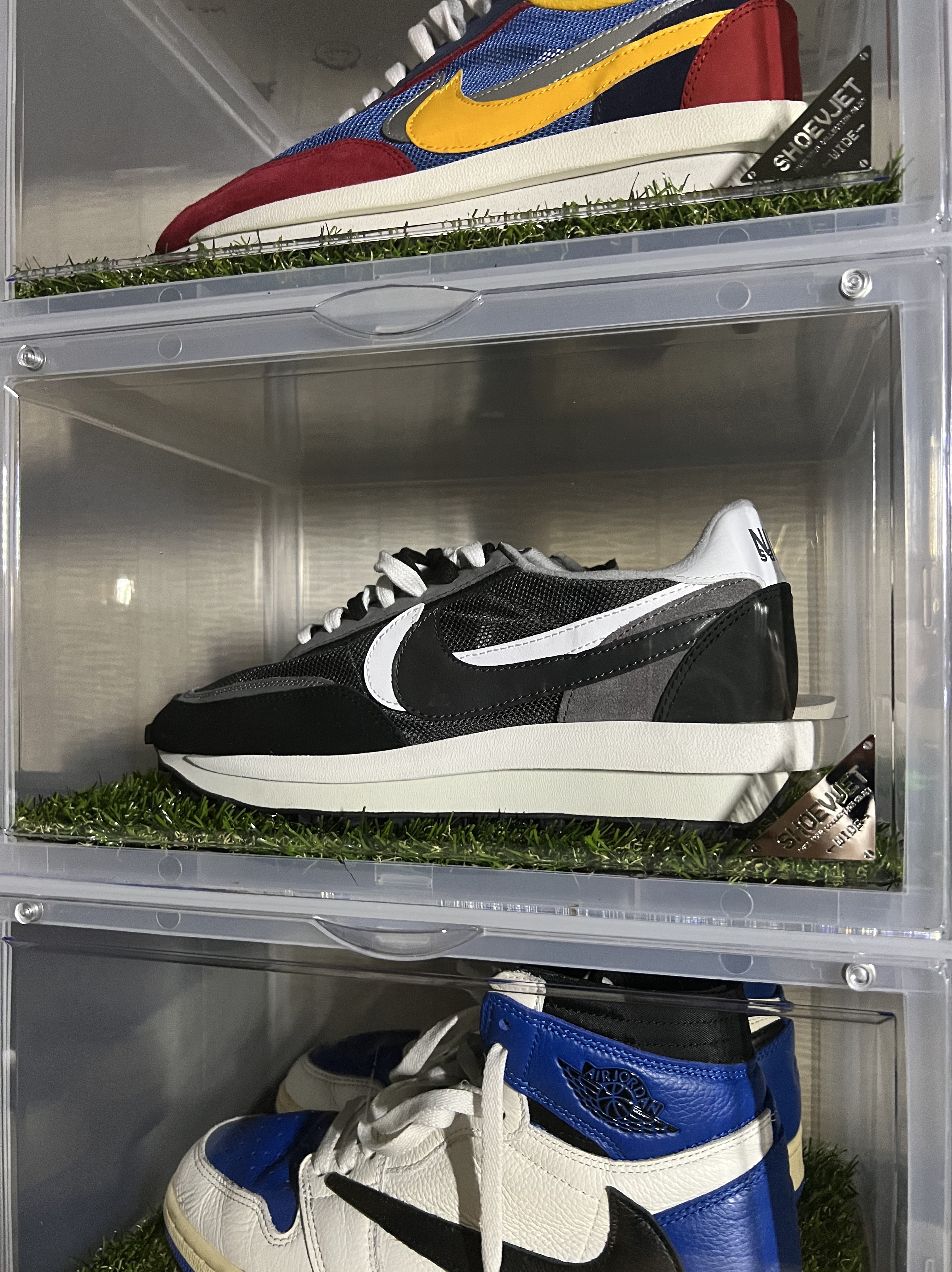 Jordan 1 x Travis Scott x Fragment Retro High OG SP Military Blue, Nike x Sacai LDWaffle Blue Multi 착용 스타일