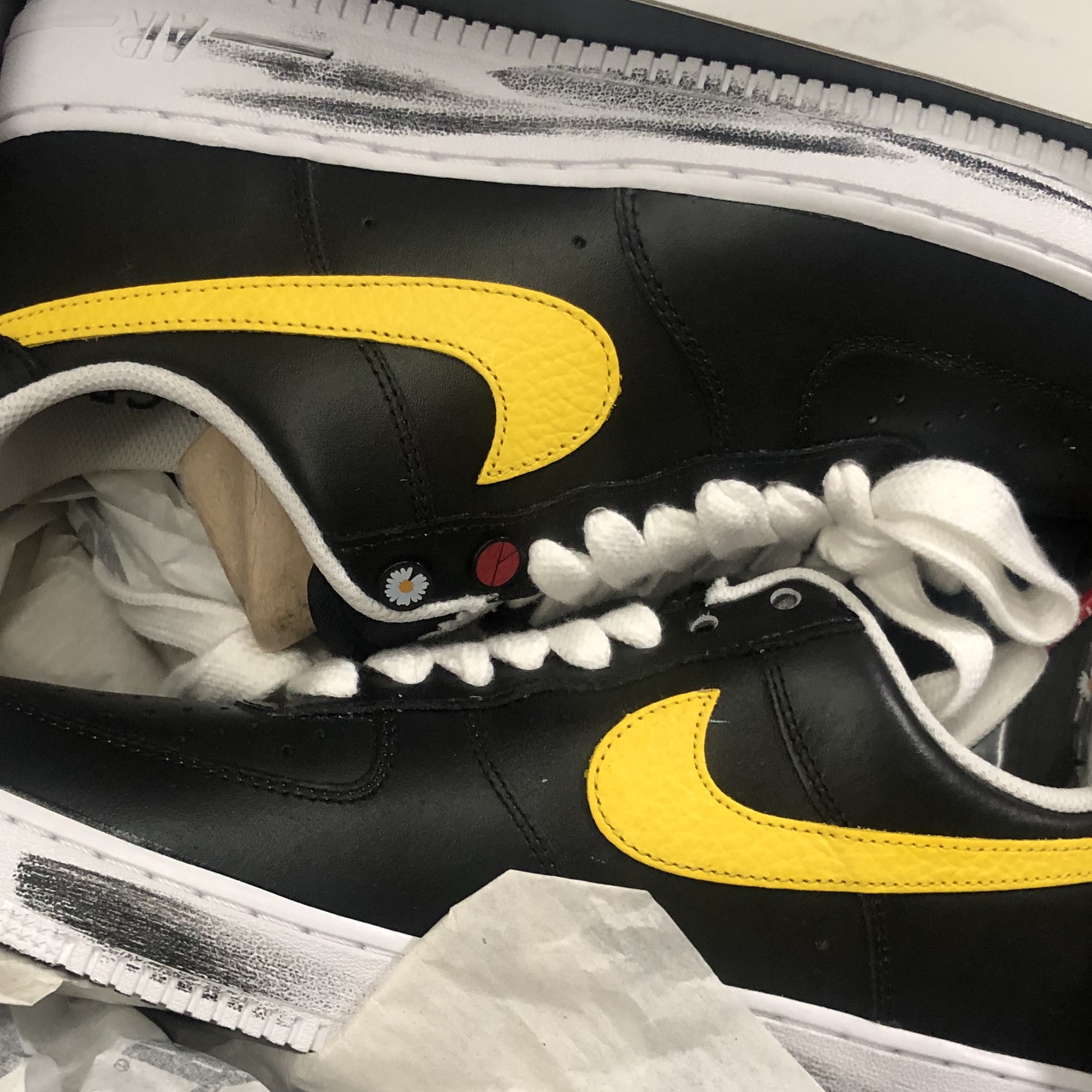 Nike x Peaceminusone Air Force 1 Low Para-Noise 착용 스타일