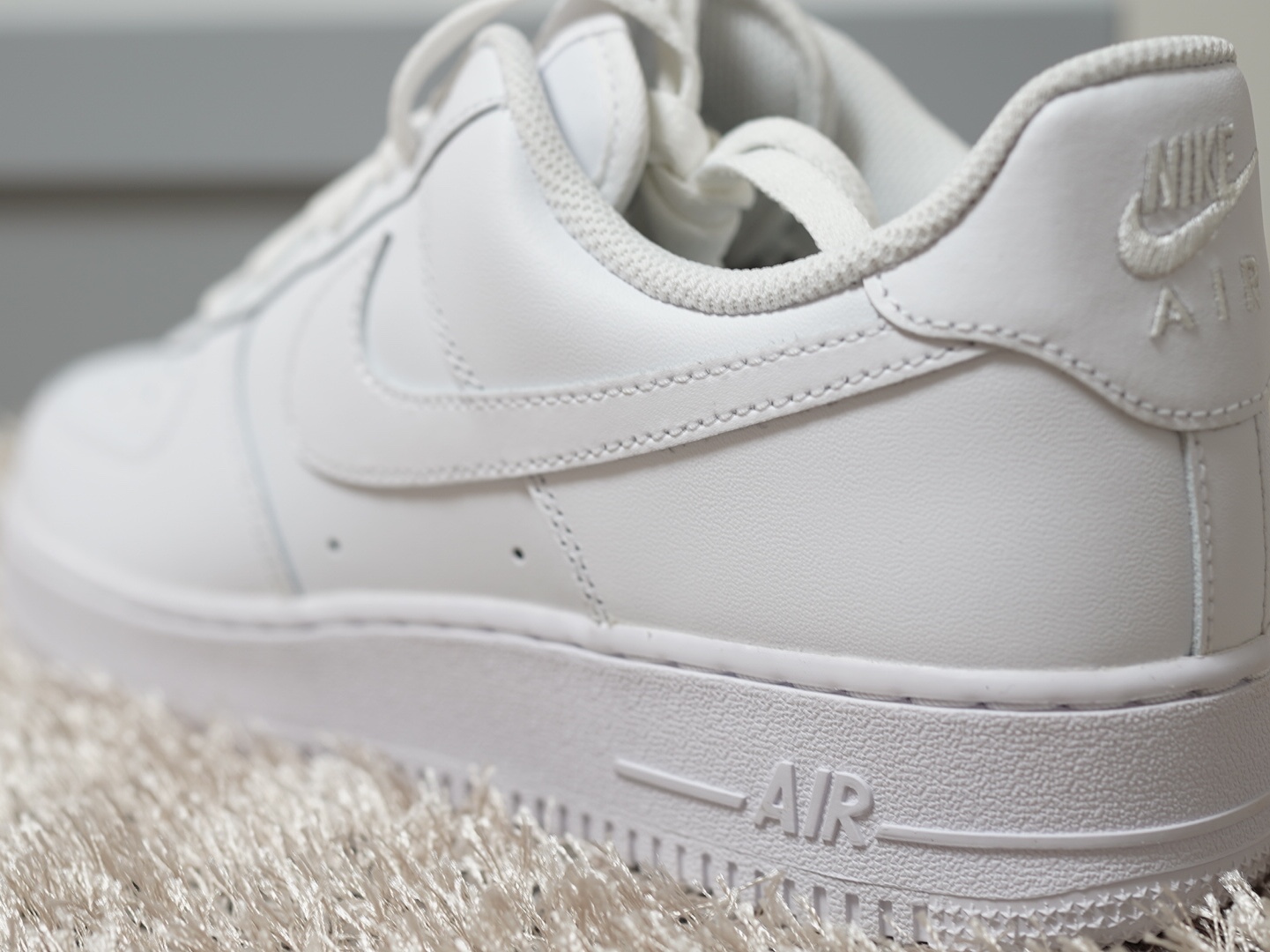 Nike Air Force 1 '07 Low White 착용 스타일 - 3