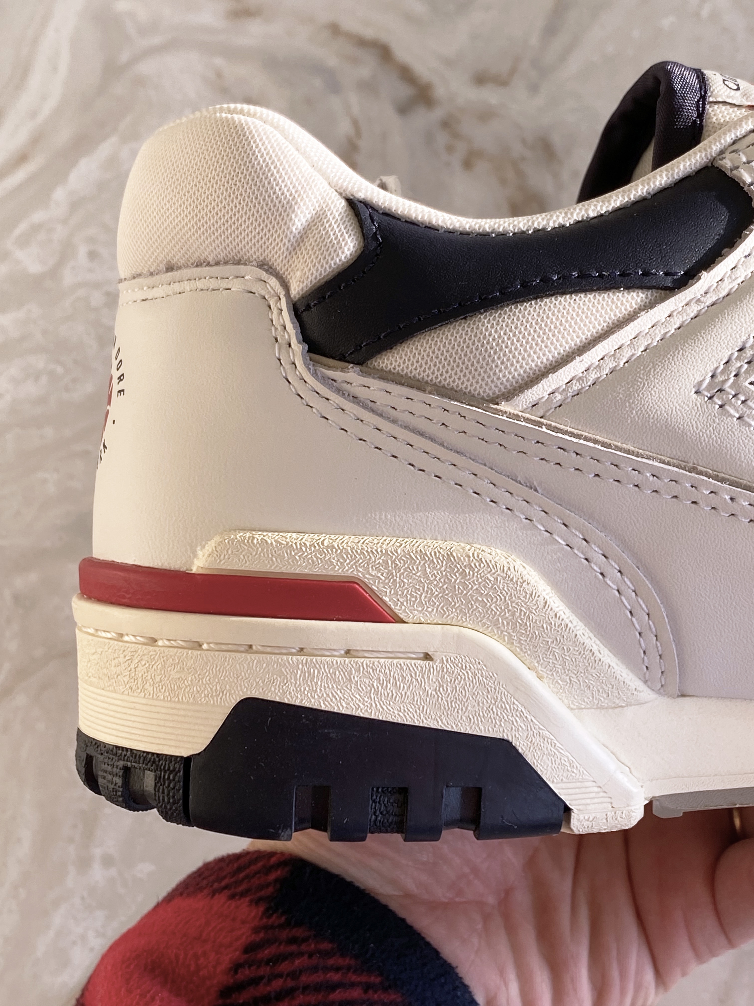 New Balance x Aime Leon Dore 550 Navy Red 착용 스타일 - 4