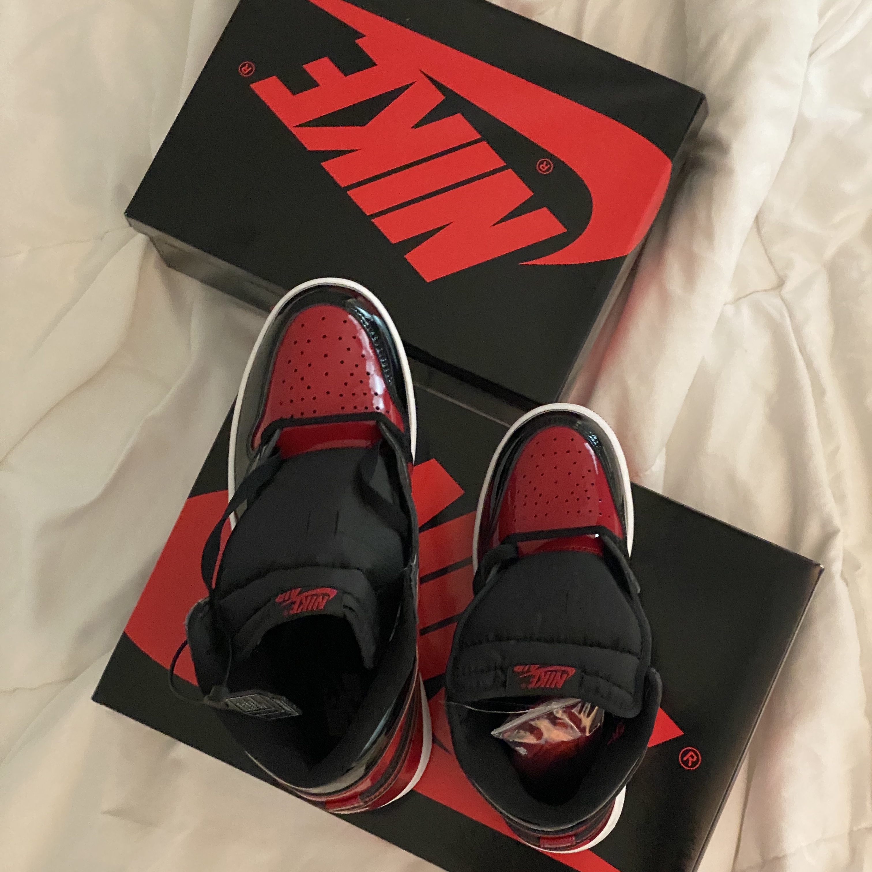 Jordan 1 Retro High OG Patent Bred, (GS) Jordan 1 Retro High OG Patent Bred 착용 스타일