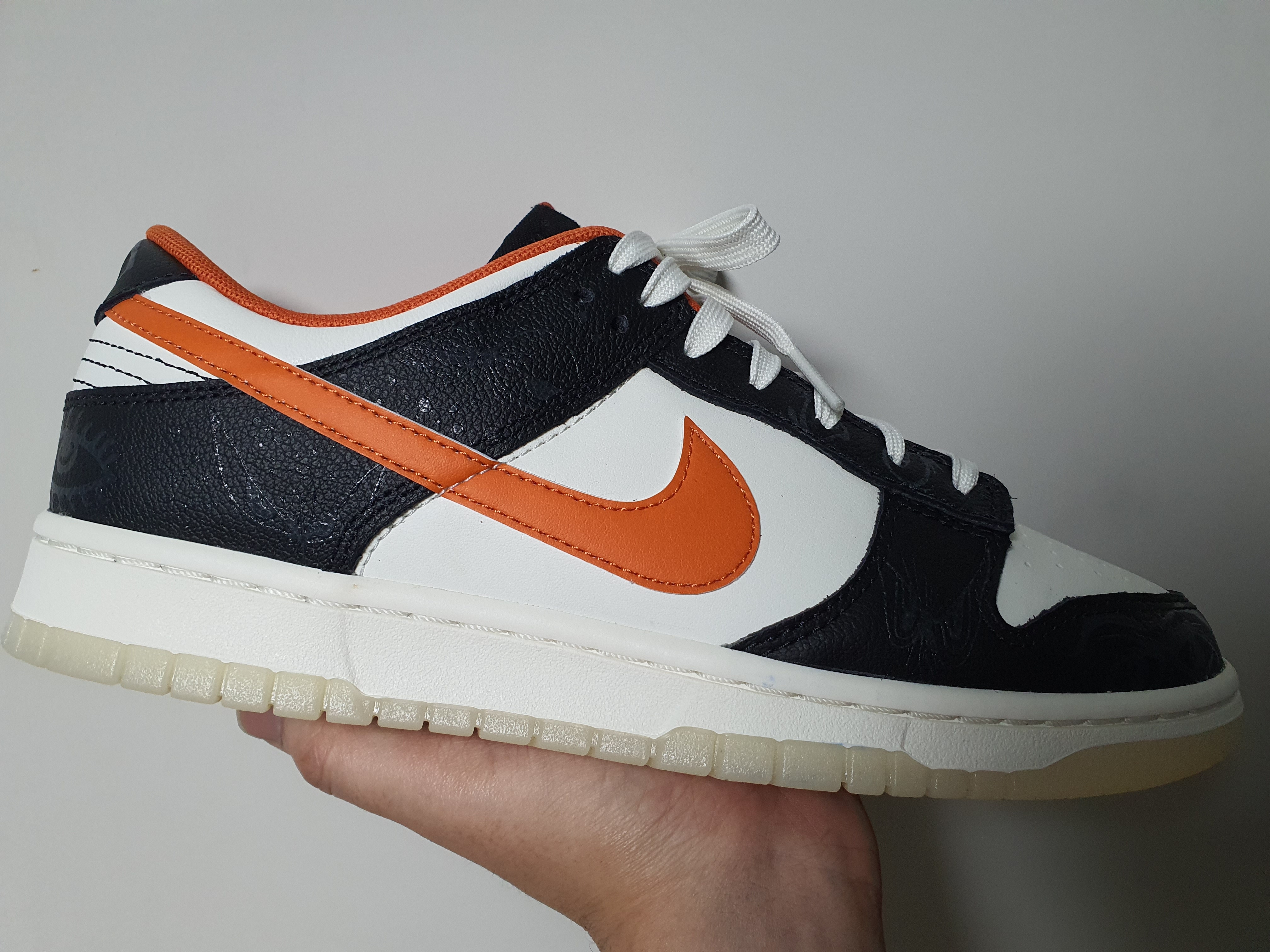 Nike Dunk Low Retro PRM Halloween 착용 스타일 - 1