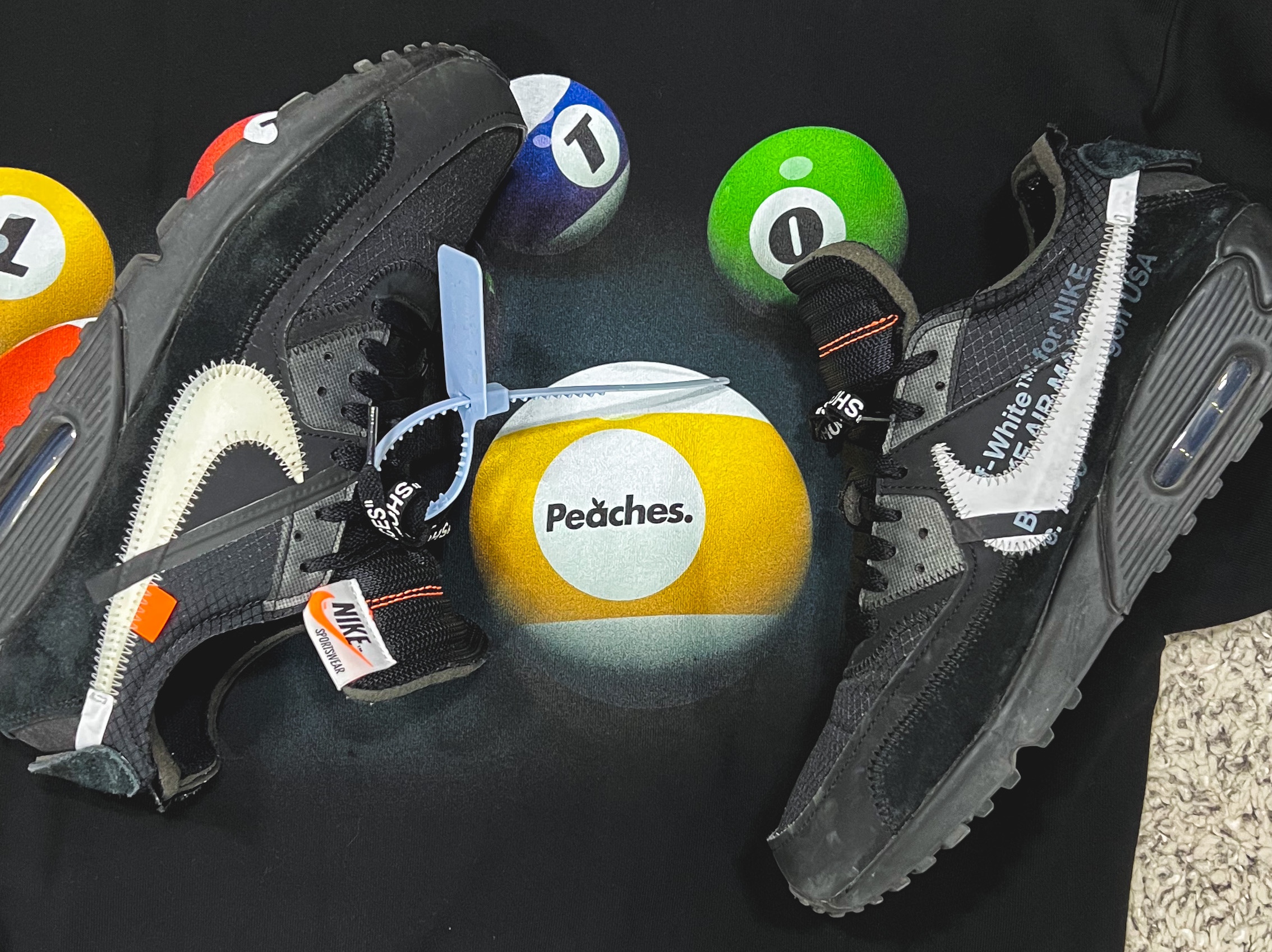Nike x Off-White Air Max 90 V2 Black White 착용 스타일