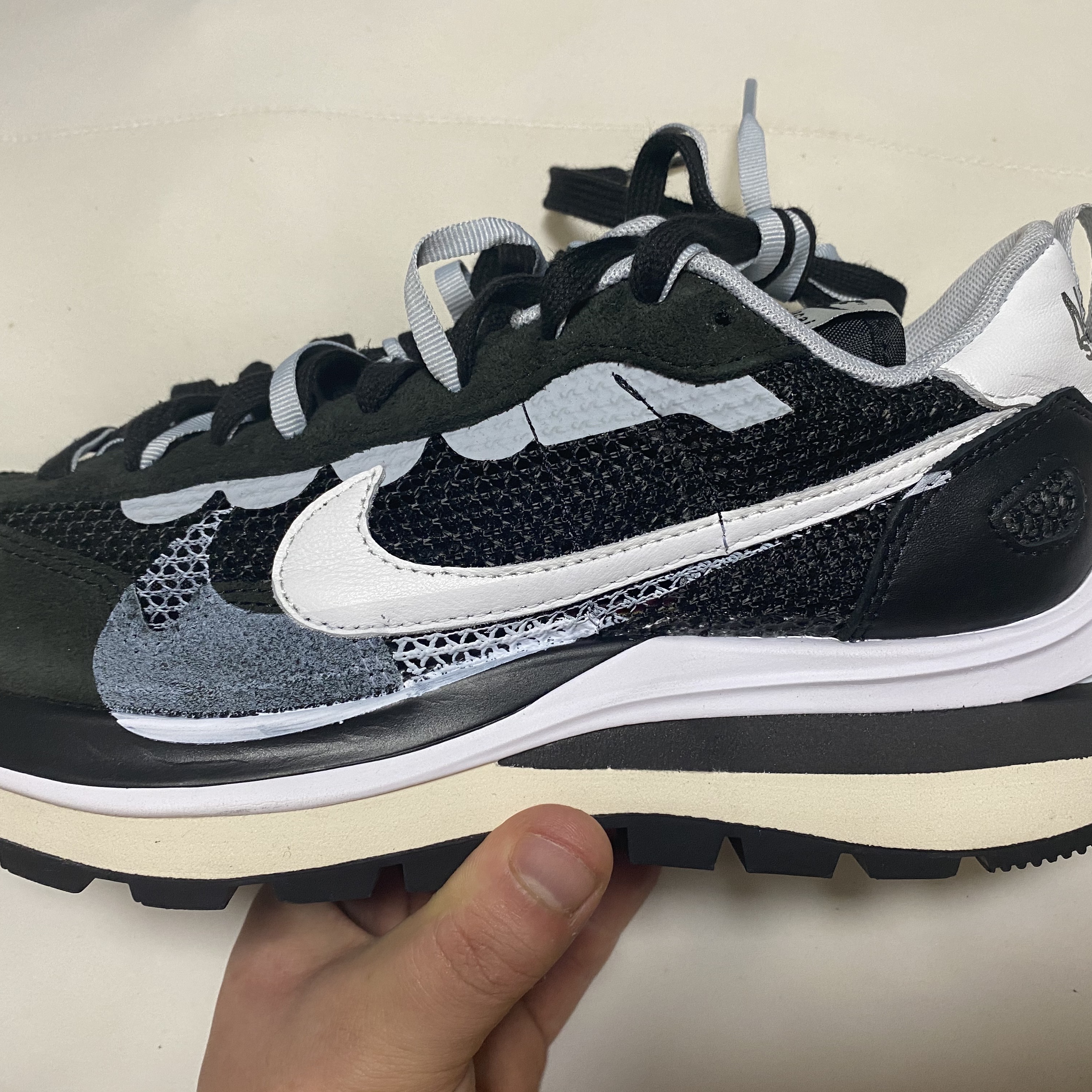 Nike x Sacai VaporWaffle Black White 착용 스타일 - 1