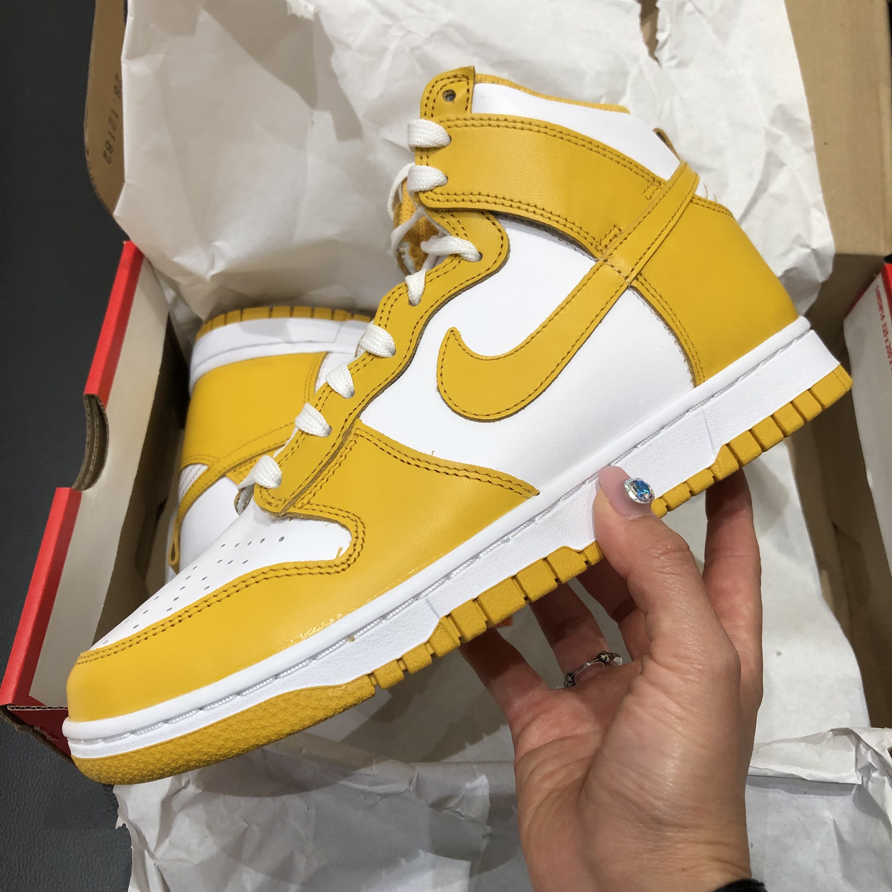 (W) Nike Dunk High Dark Sulfur 착용 스타일