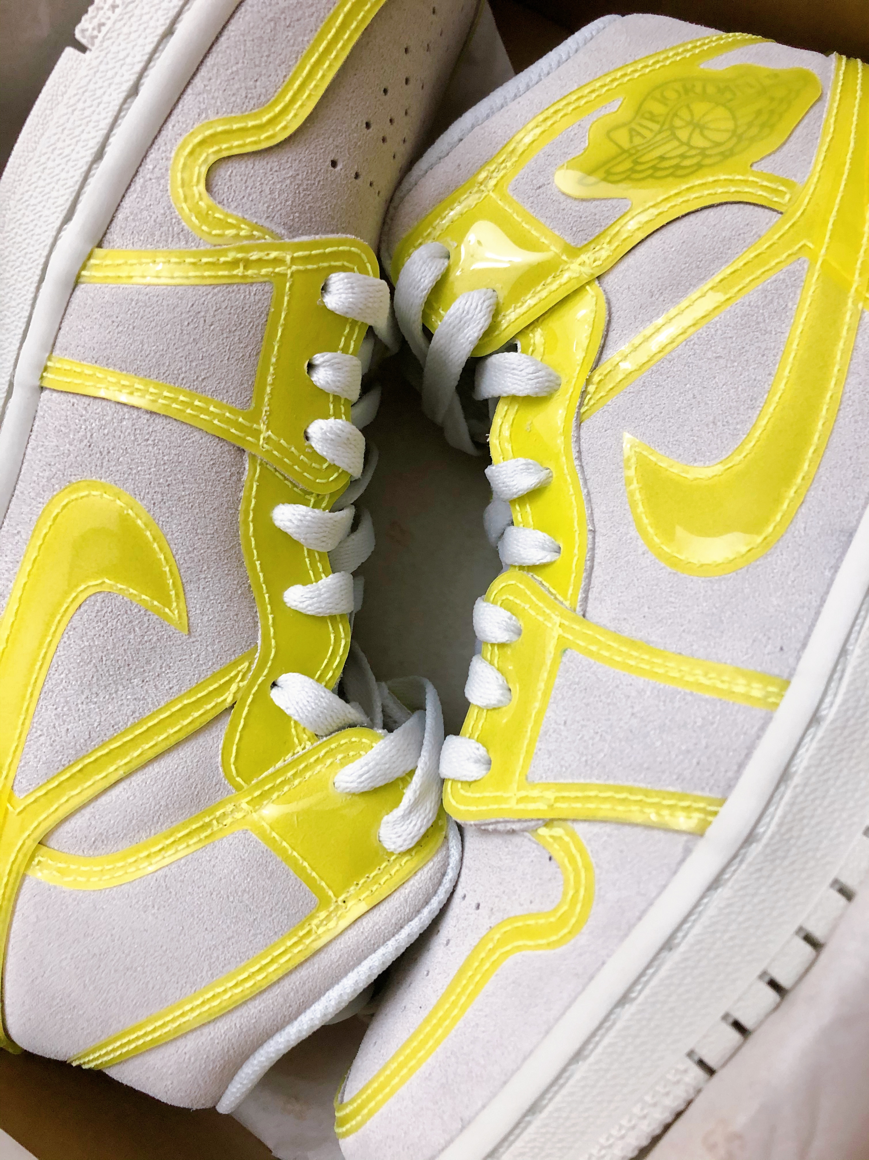 (W) Jordan 1 Mid LX Opti Yellow 착용 스타일