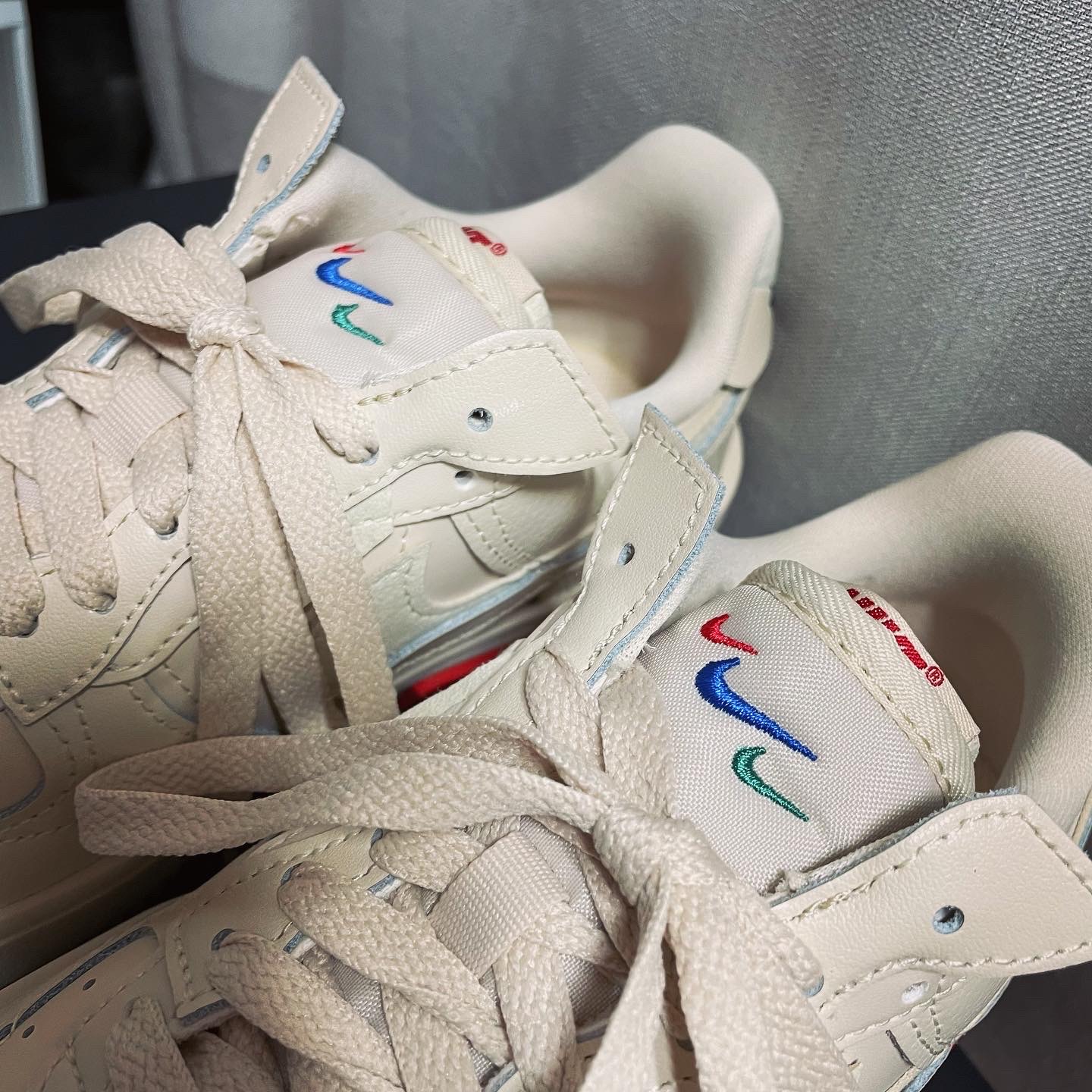 (W) Nike Air Force 1 Fontanka Pearl White 착용 스타일 - 2