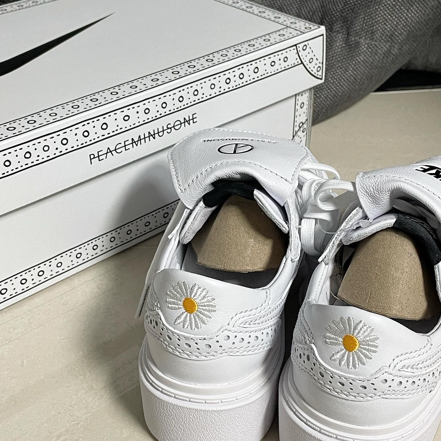 Nike x Peaceminusone Kwondo1 White 착용 스타일 - 2