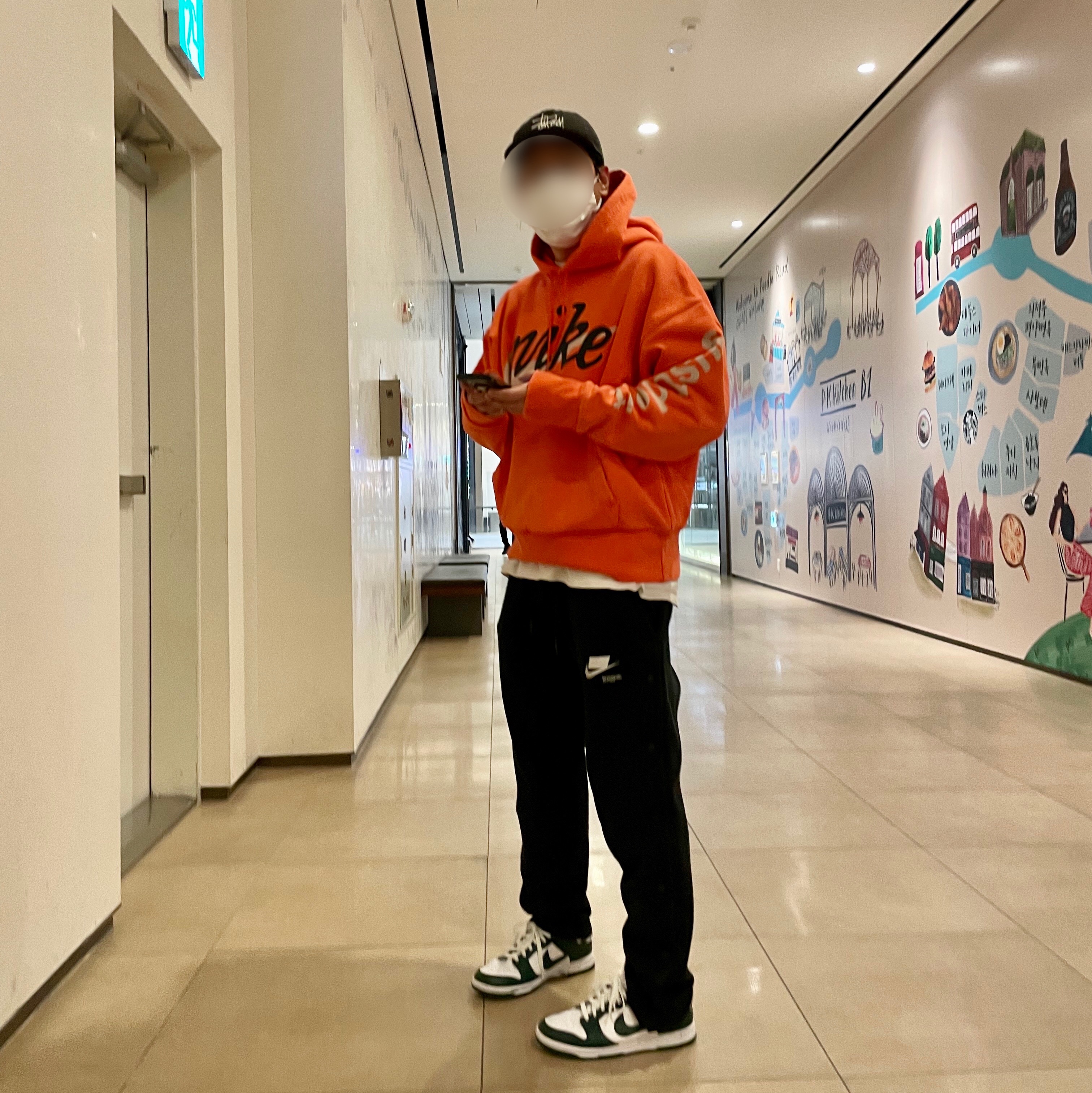 Nike x Cactus Plant Flea Market Shoebox Heavyweight Hooded Pullover Orange - US/EU, Nike Dunk Low Retro Varsity Green 착용 스타일 - 3