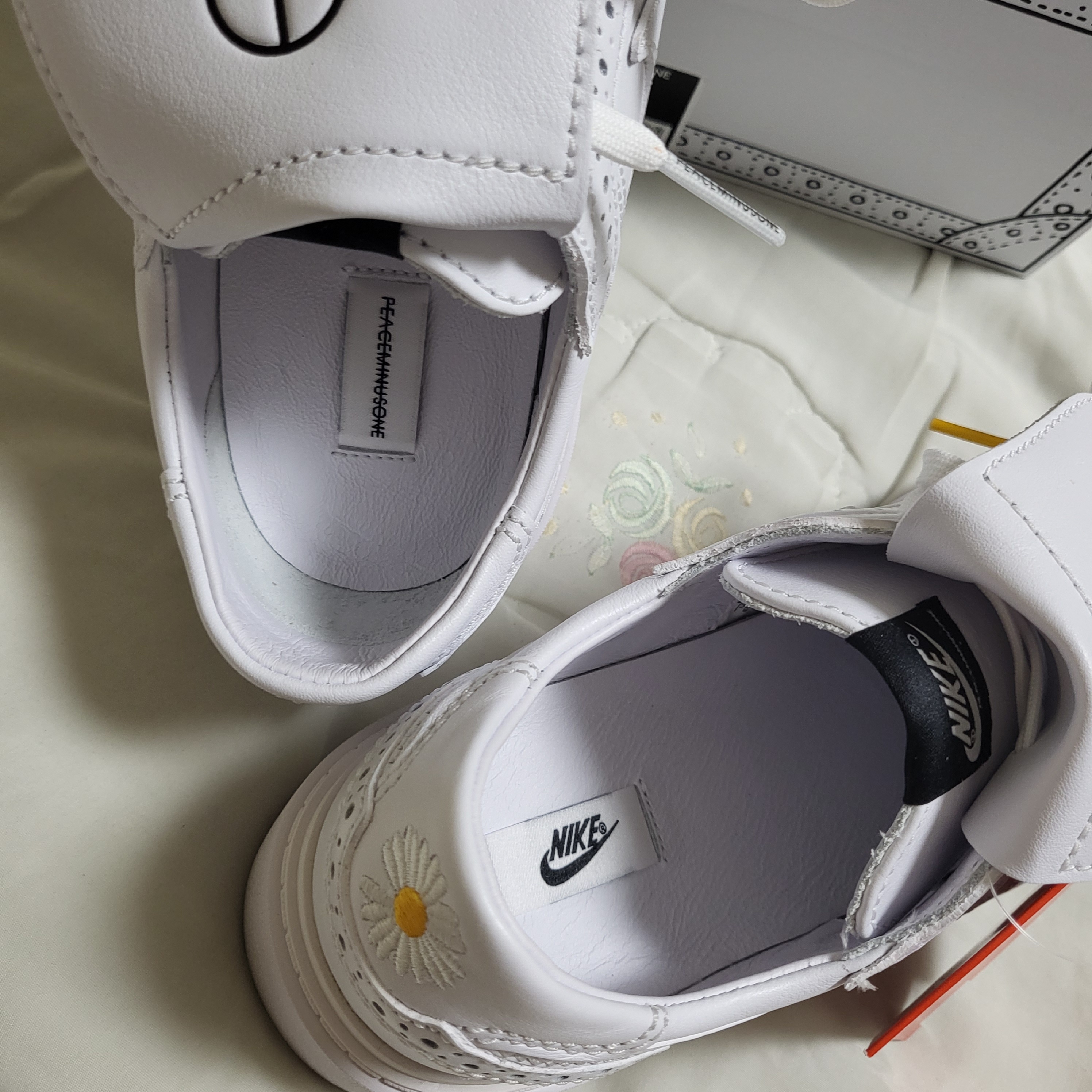 Nike x Peaceminusone Kwondo1 White 착용 스타일 - 4