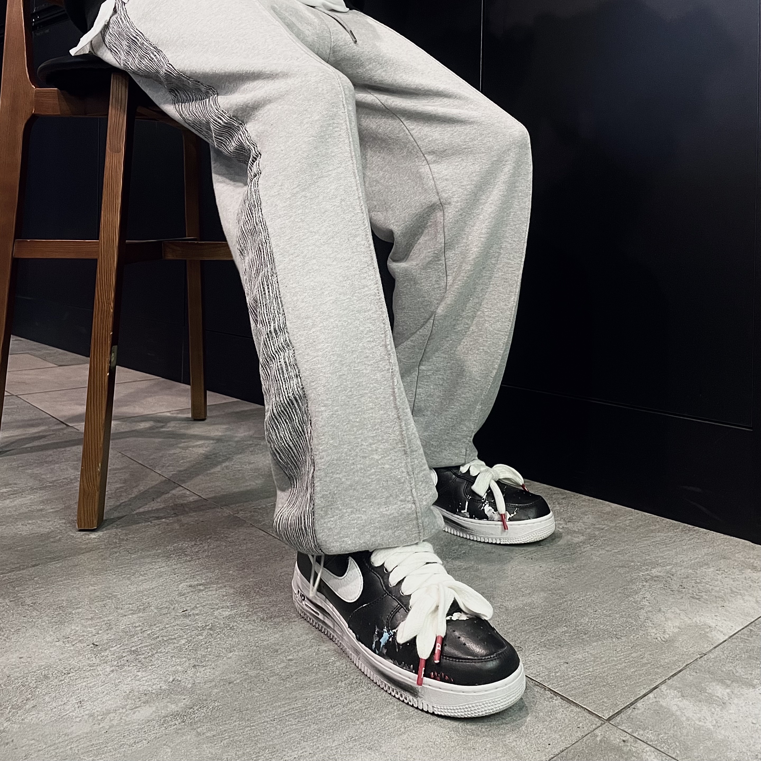 Nike x Peaceminusone Air Force 1 Low Para-Noise 착용 스타일