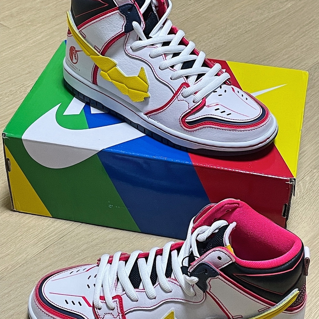 Nike x Gundam SB Dunk High Pro QS Unicorn RX-0 착용 스타일 - 1