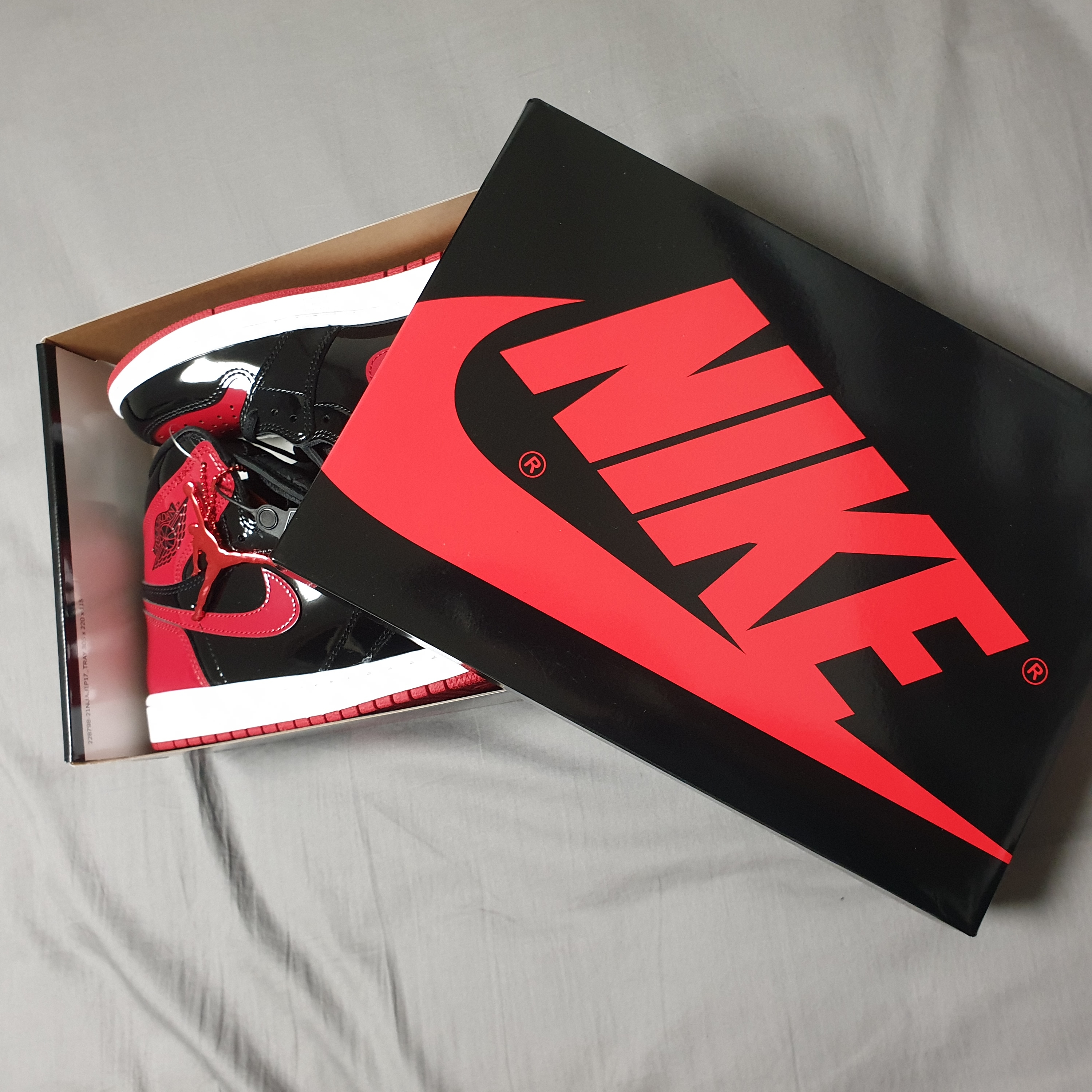 Jordan 1 Retro High OG Patent Bred 착용 스타일