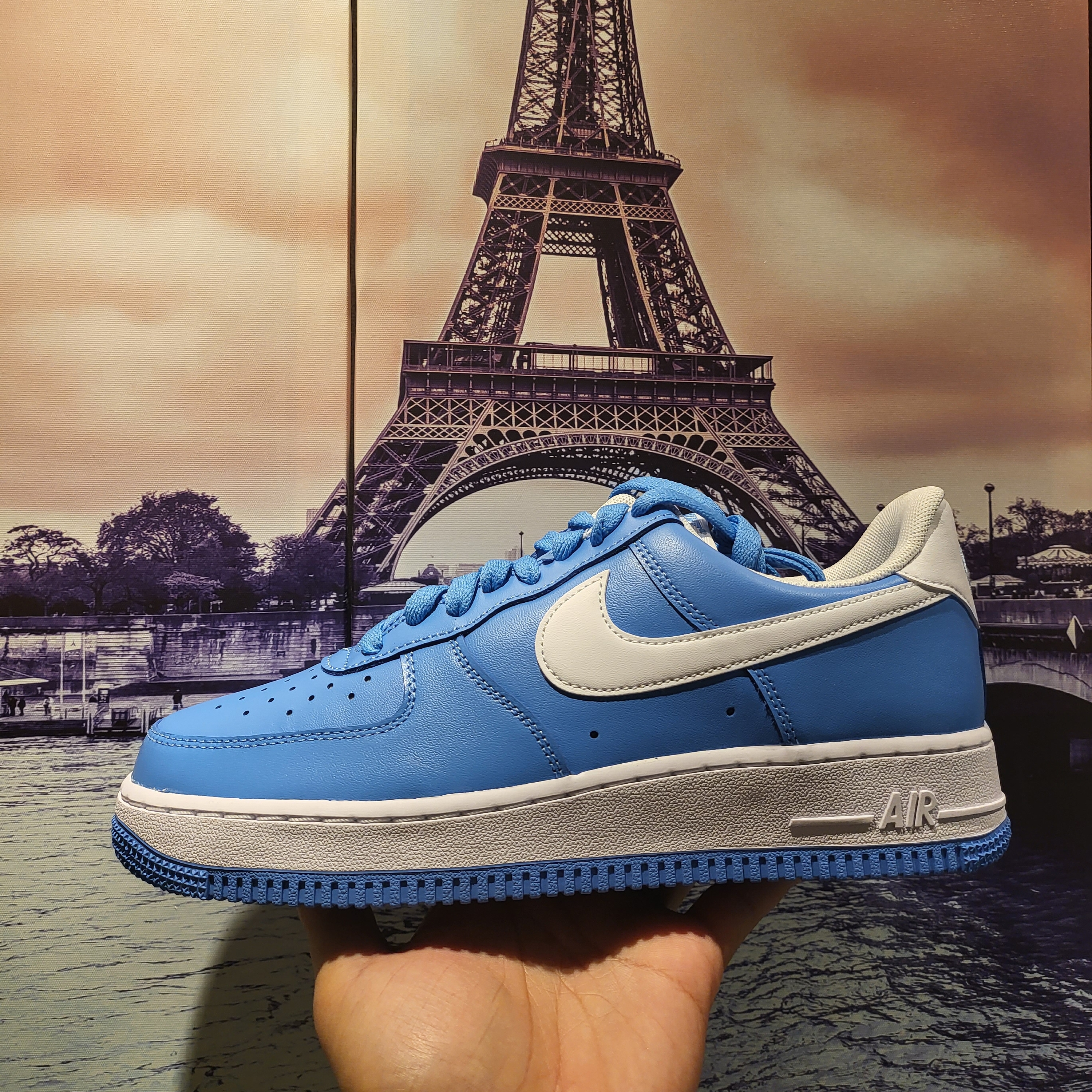 Nike Air Force 1 '07 Low University Blue 착용 스타일 - 4