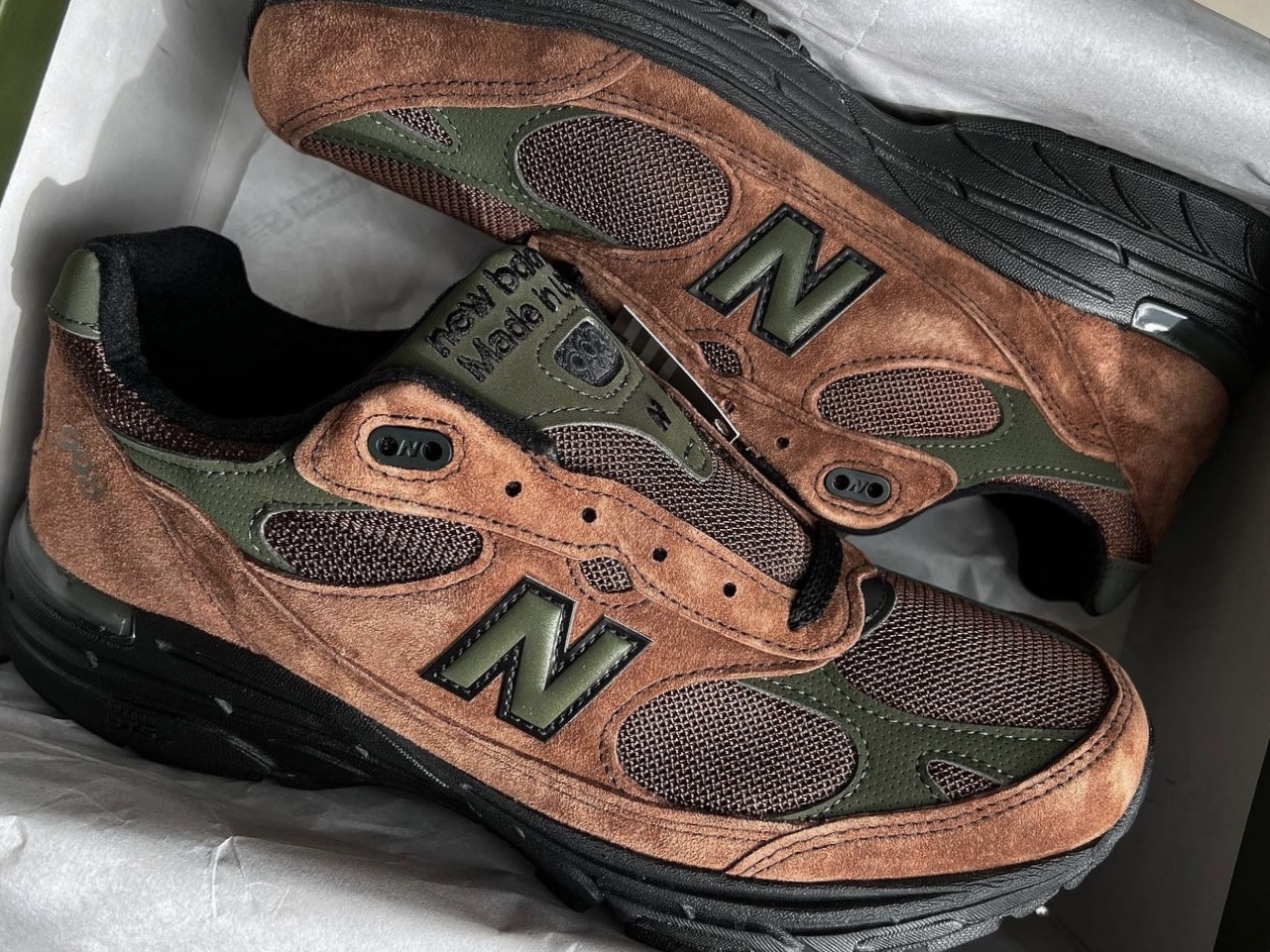 New Balance x Aime Leon Dore 993 Made in USA Brown 착용 스타일 - 2