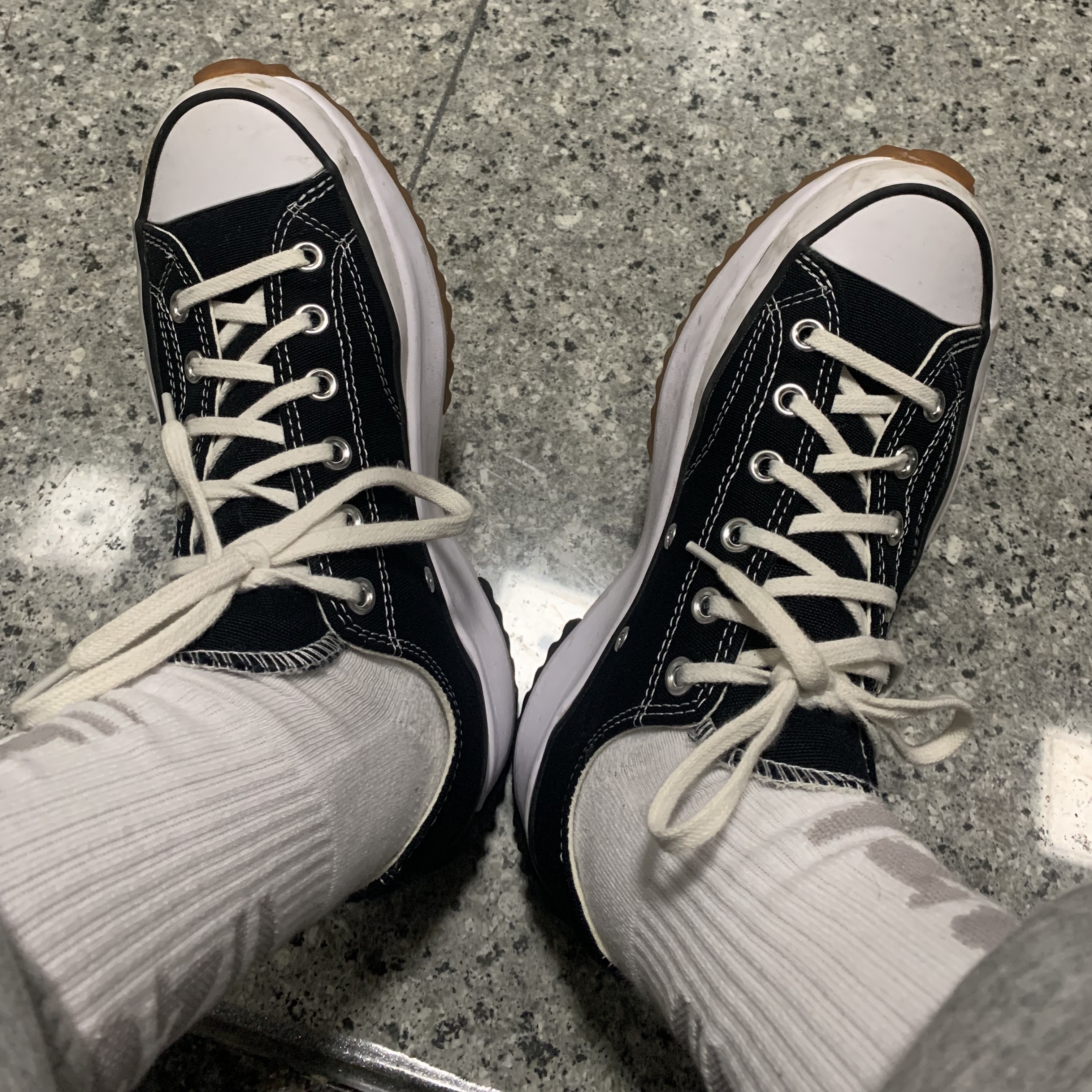 Converse Run Star Hike Low Black 착용 스타일