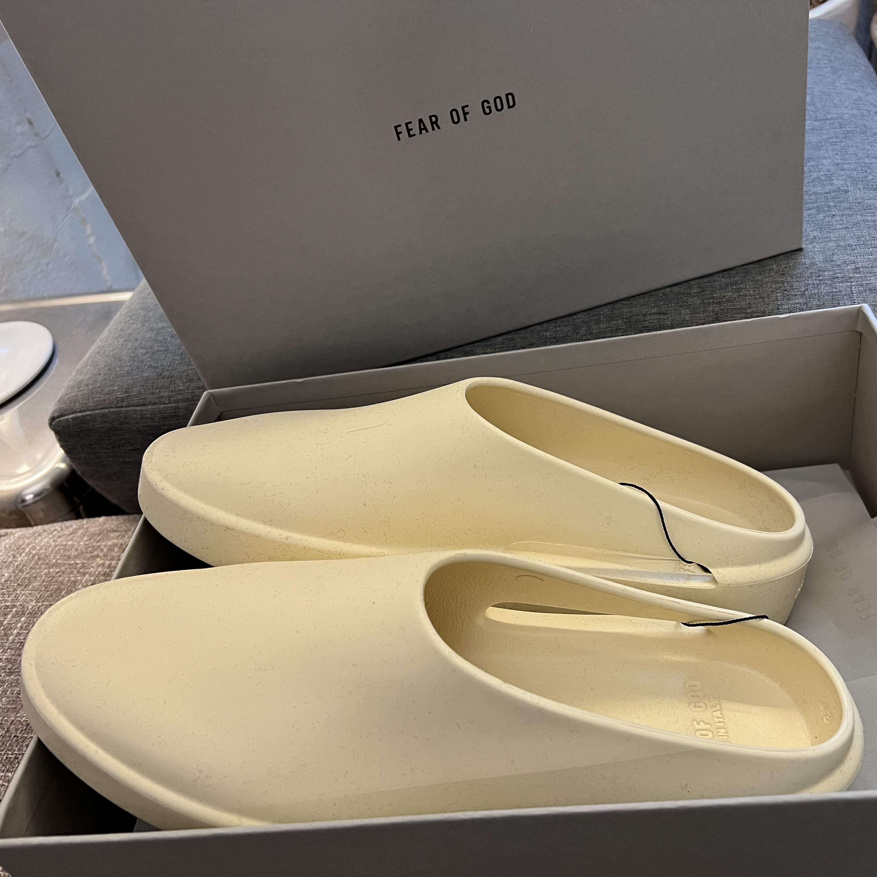 Fear of God The California Cream 착용 스타일