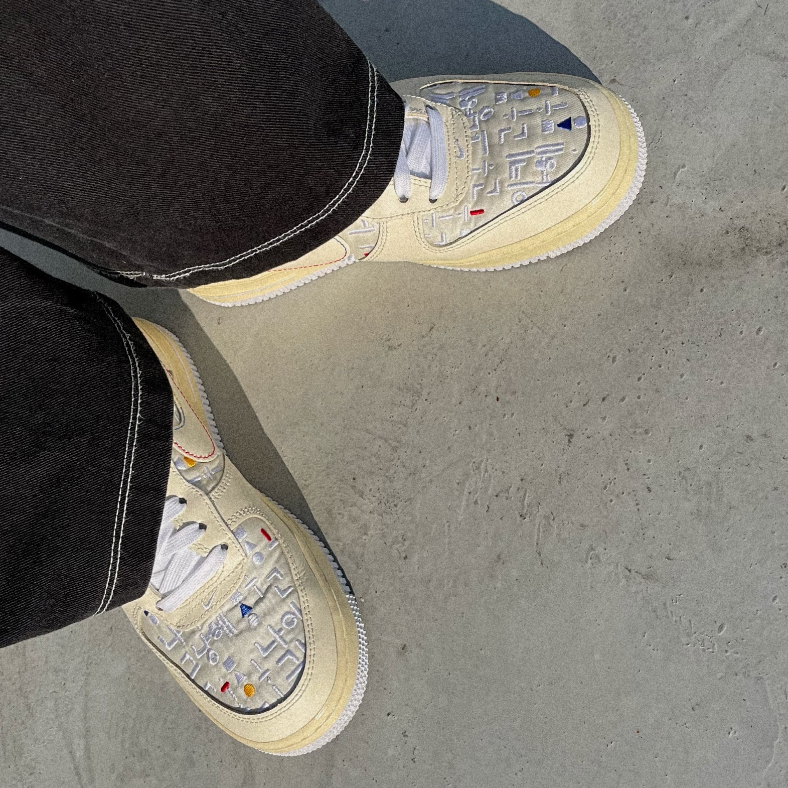 (W) Nike Air Force 1 '07 LV8 Hangul Day 착용 스타일 - 2