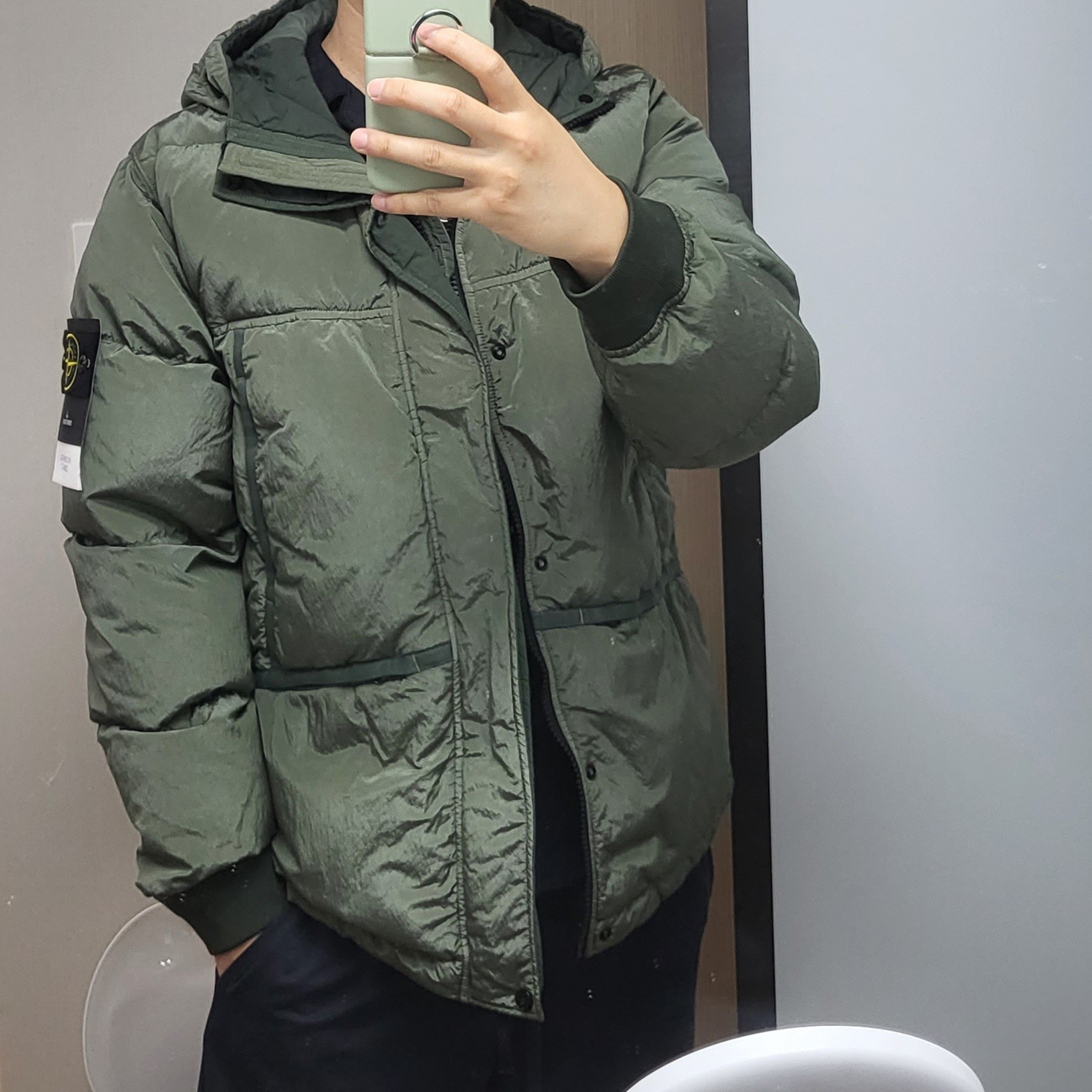 Stone Island 44508 Nylon Metal Down-TC Jacket Olive - 21FW 착용 스타일