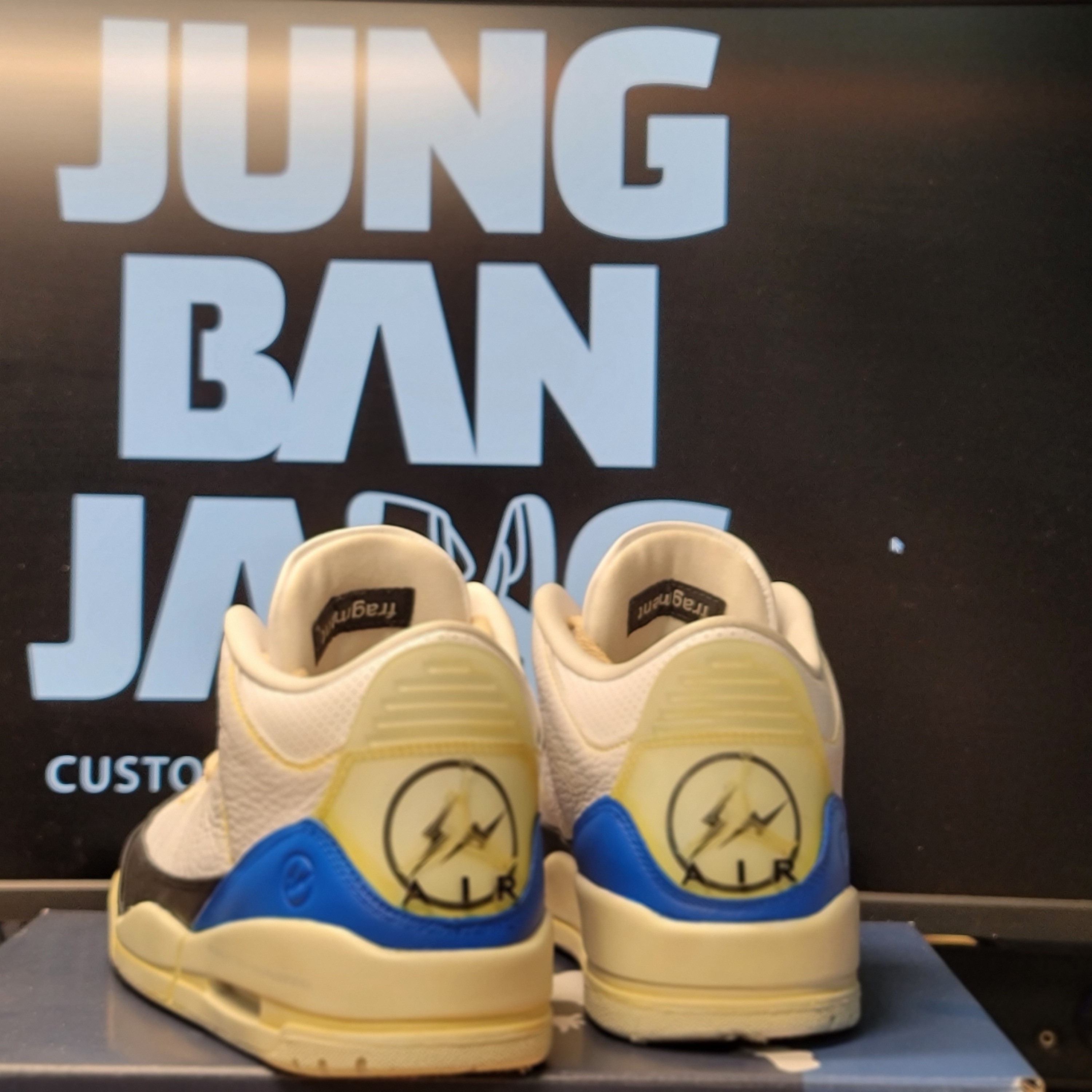Jordan 3 x Fragment Retro SP White Black 착용 스타일 - 2