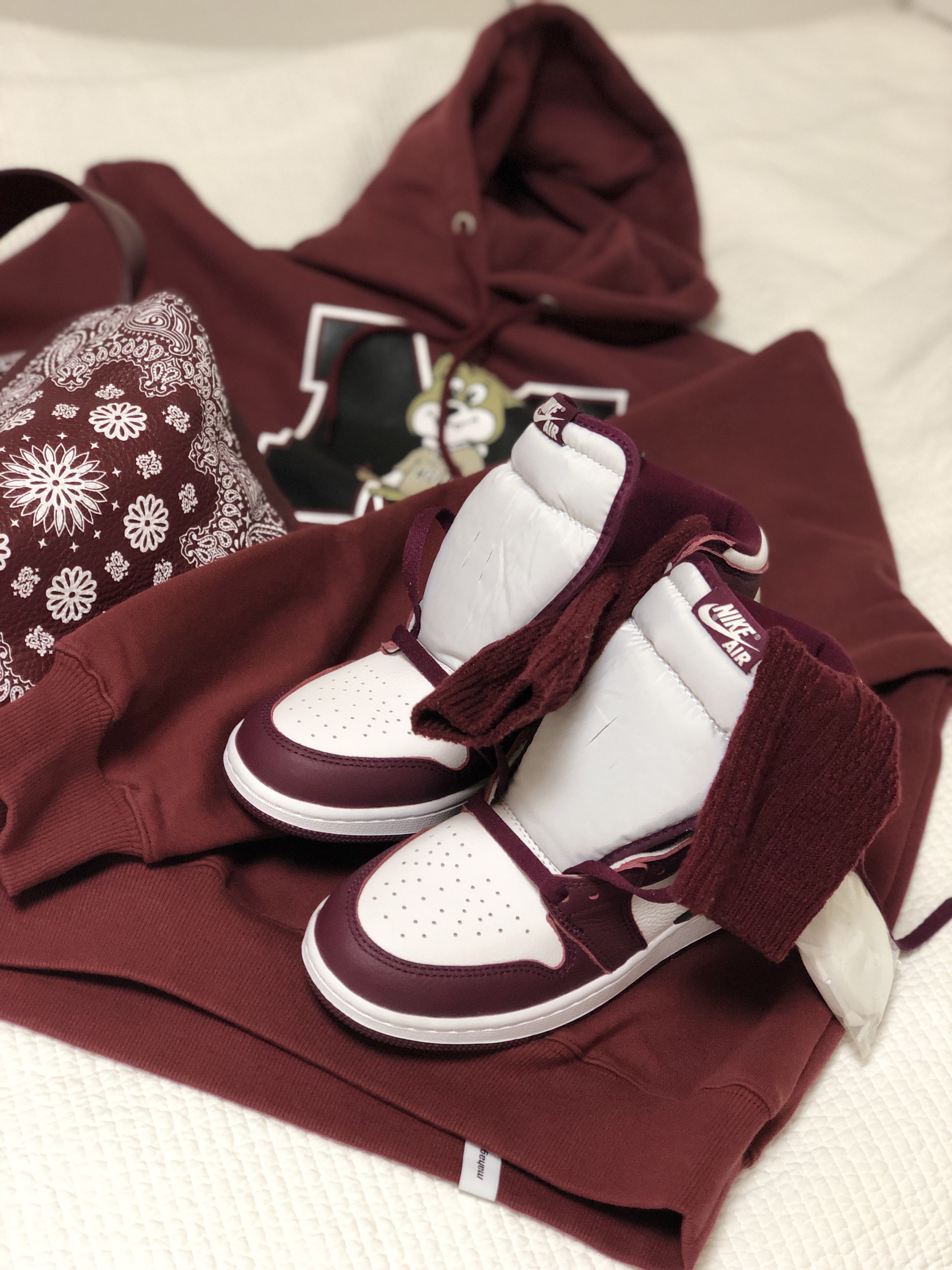 Jordan 1 Retro High OG Bordeaux, (GS) Jordan 1 Retro High OG Bordeaux 착용 스타일