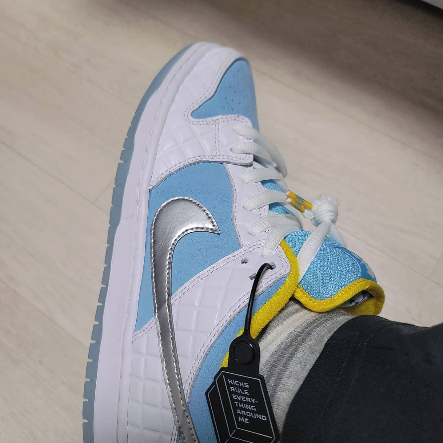 Nike x FTC SB Dunk Low Pro QS Lagoon Pulse 착용 스타일 - 1