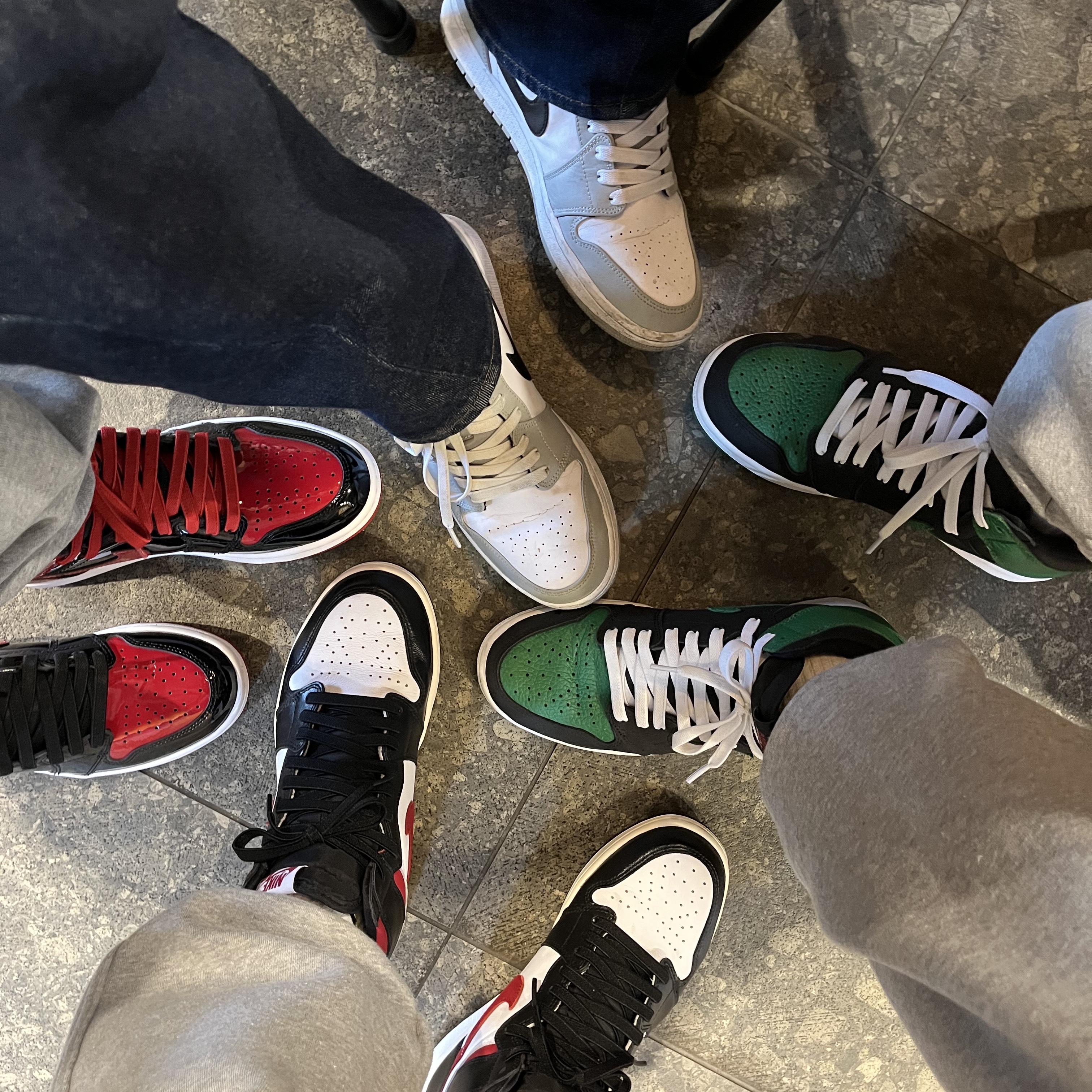 Jordan 1 Retro High OG Patent Bred, Jordan 1 Retro High OG Gym Red 착용 스타일