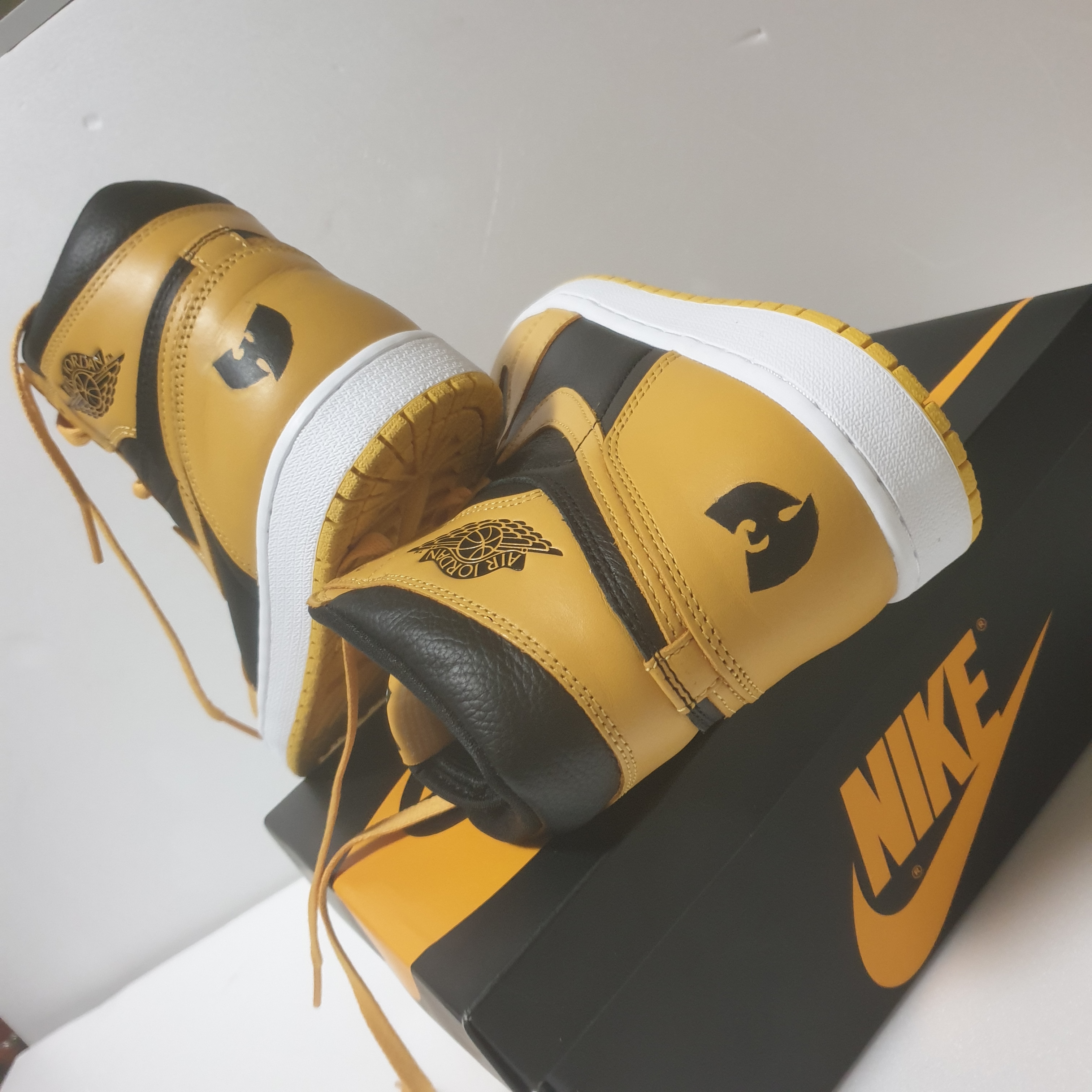 Jordan 1 Retro High OG Pollen 착용 스타일 - 5