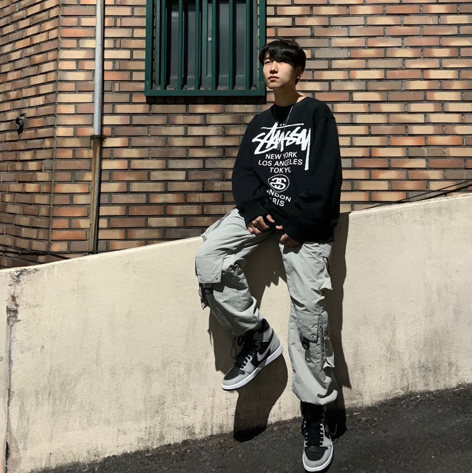 Stussy World Tour Crew Black 2021, Jordan 1 Retro High OG Shadow 2.0 착용 스타일