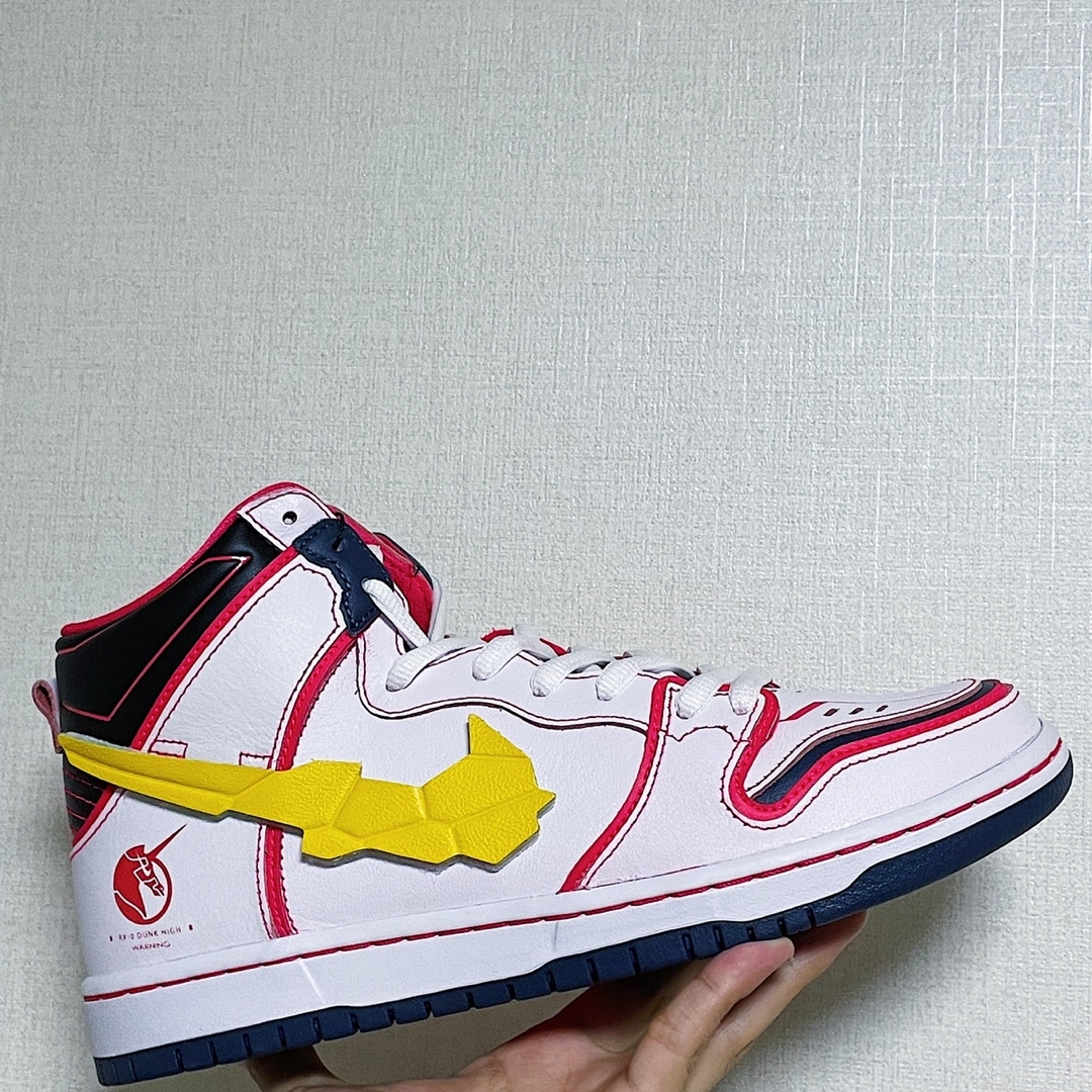 Nike x Gundam SB Dunk High Pro QS Unicorn RX-0 착용 스타일 - 2