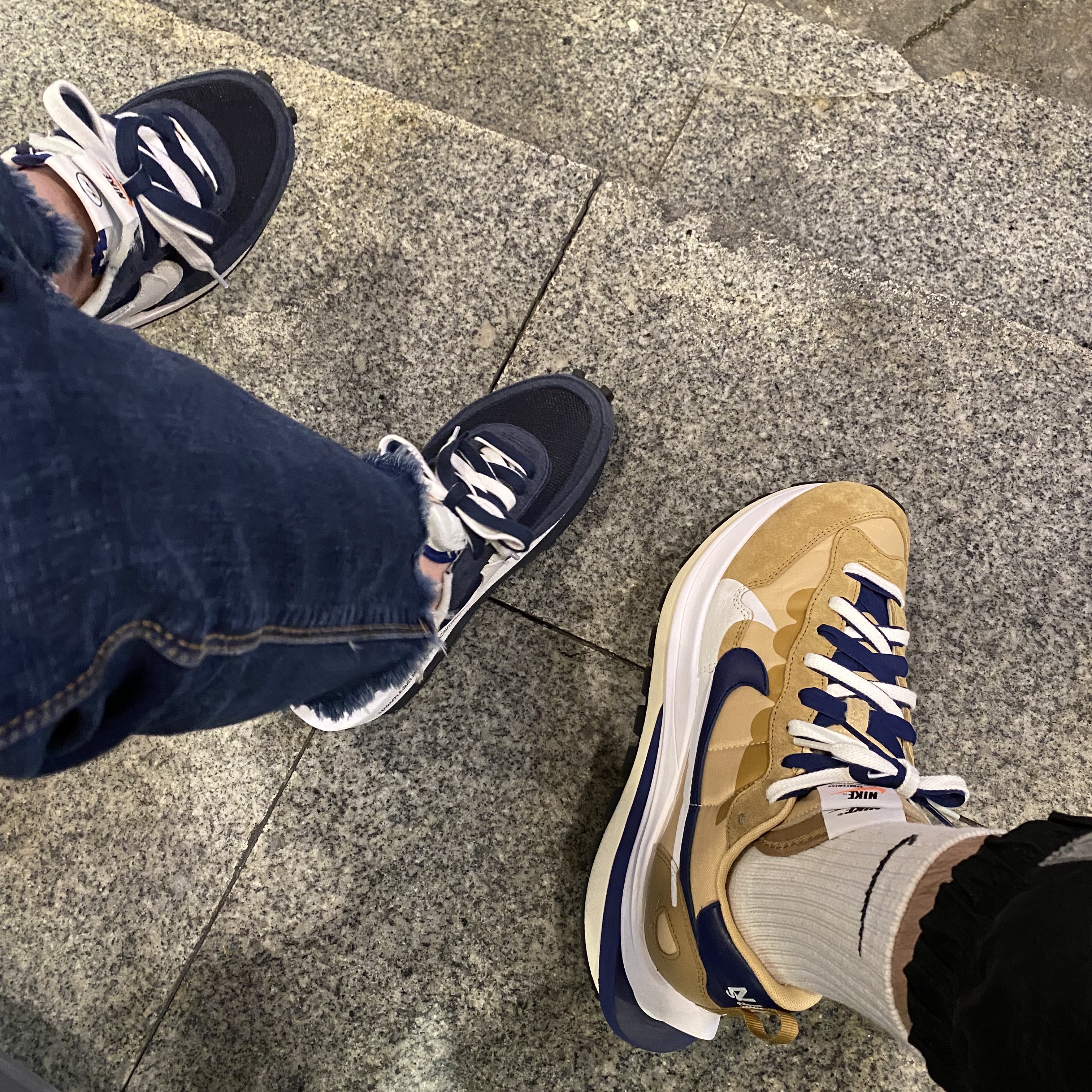Nike x Sacai x Fragment LDWaffle Blackened Blue, Nike x Sacai VaporWaffle Sesame and Blue Void 착용 스타일 - 1